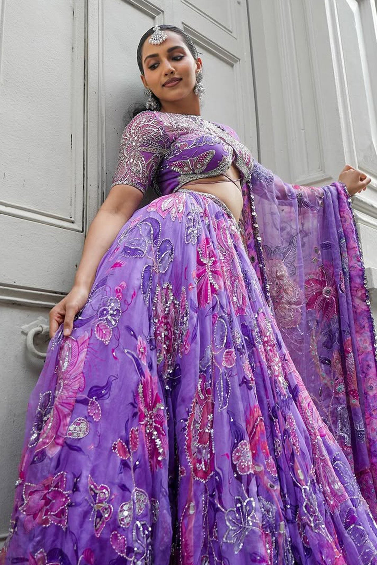 Vishakha Holsambre in Diana