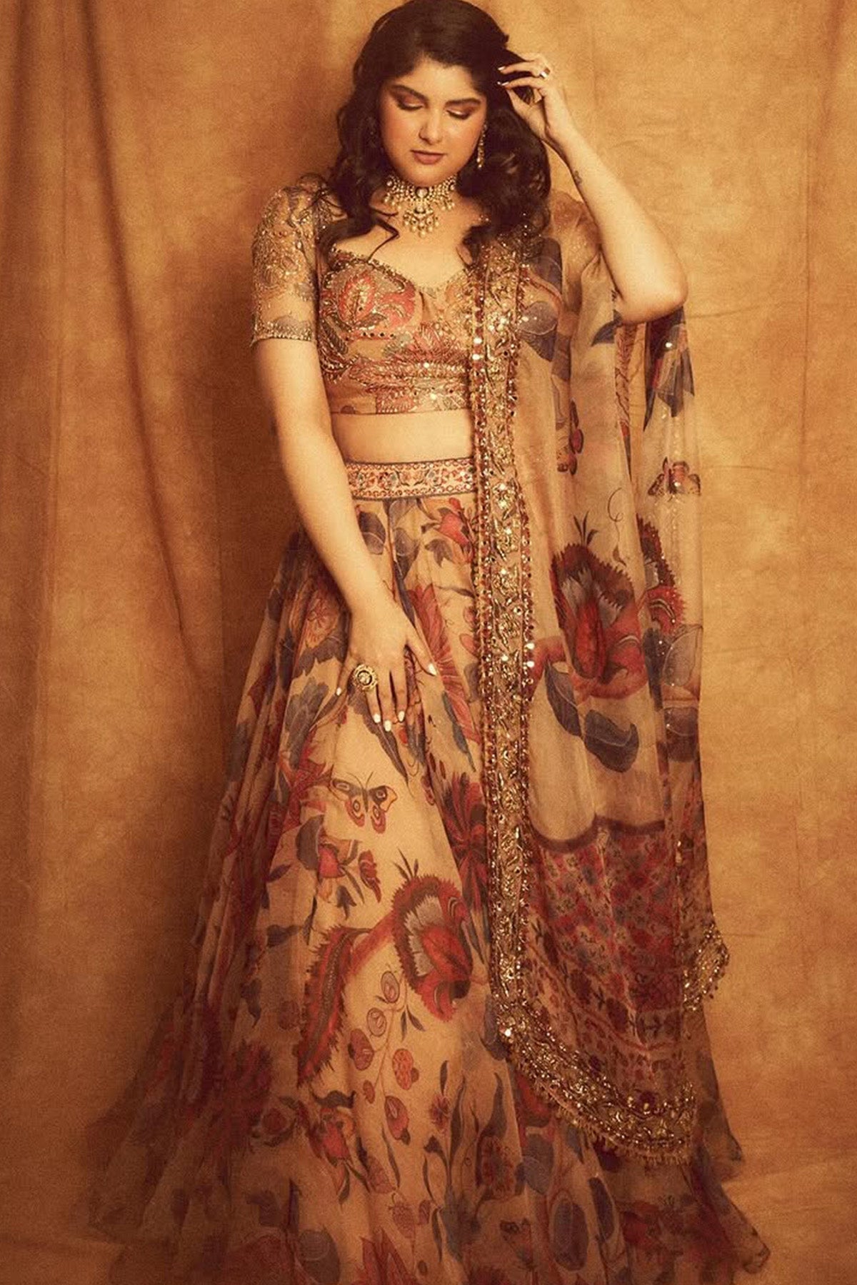 Anshula Kapoor in Ruya