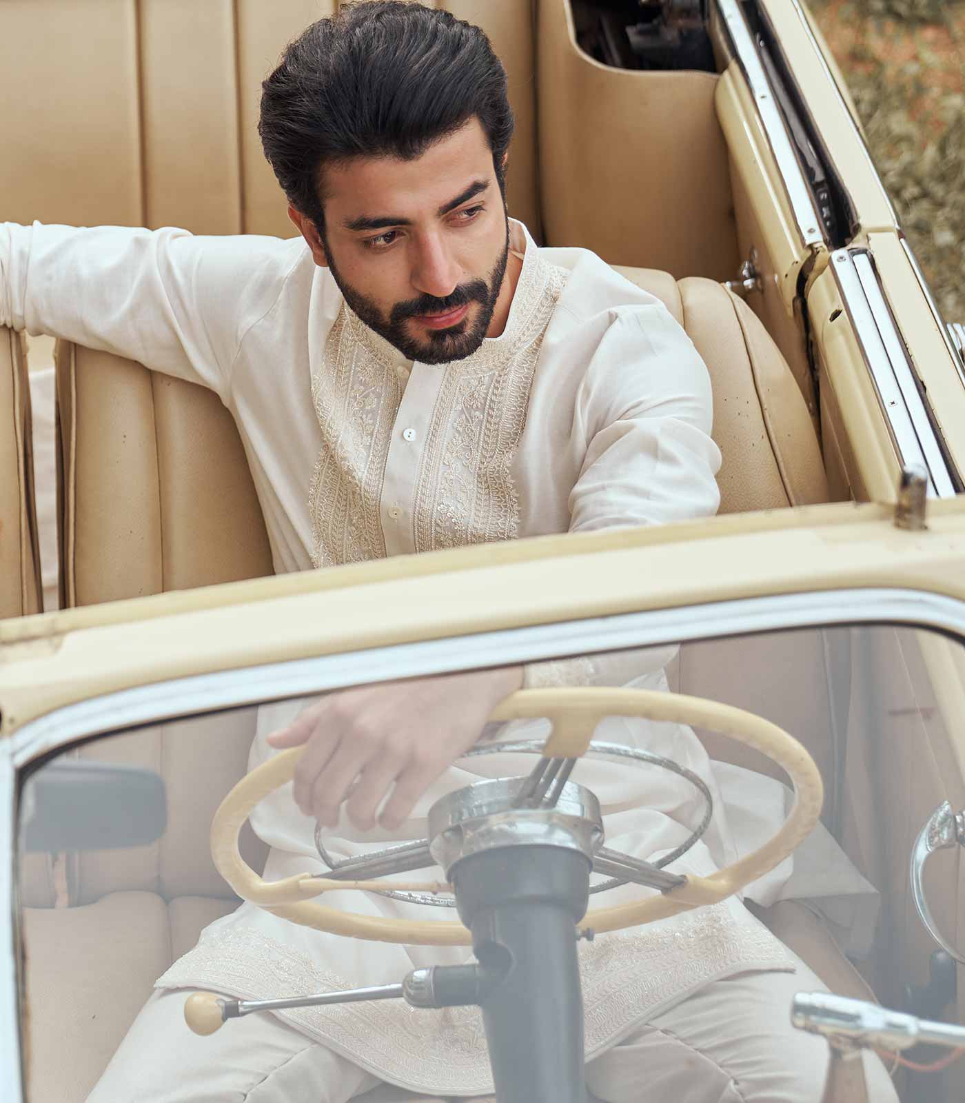 HEAVY NECKLINE KURTA SET