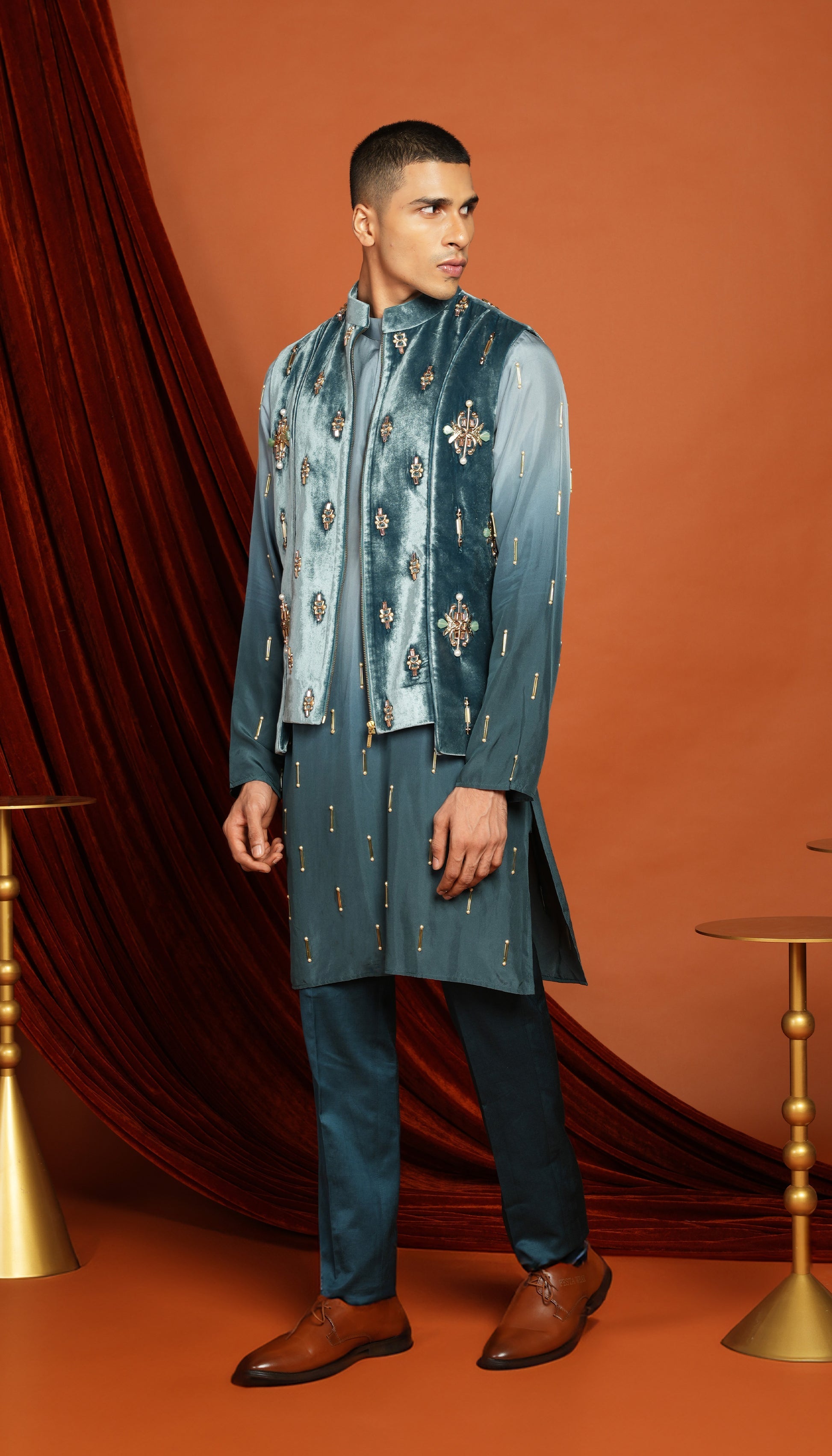 NOAH BLUE VEST JACKET SET