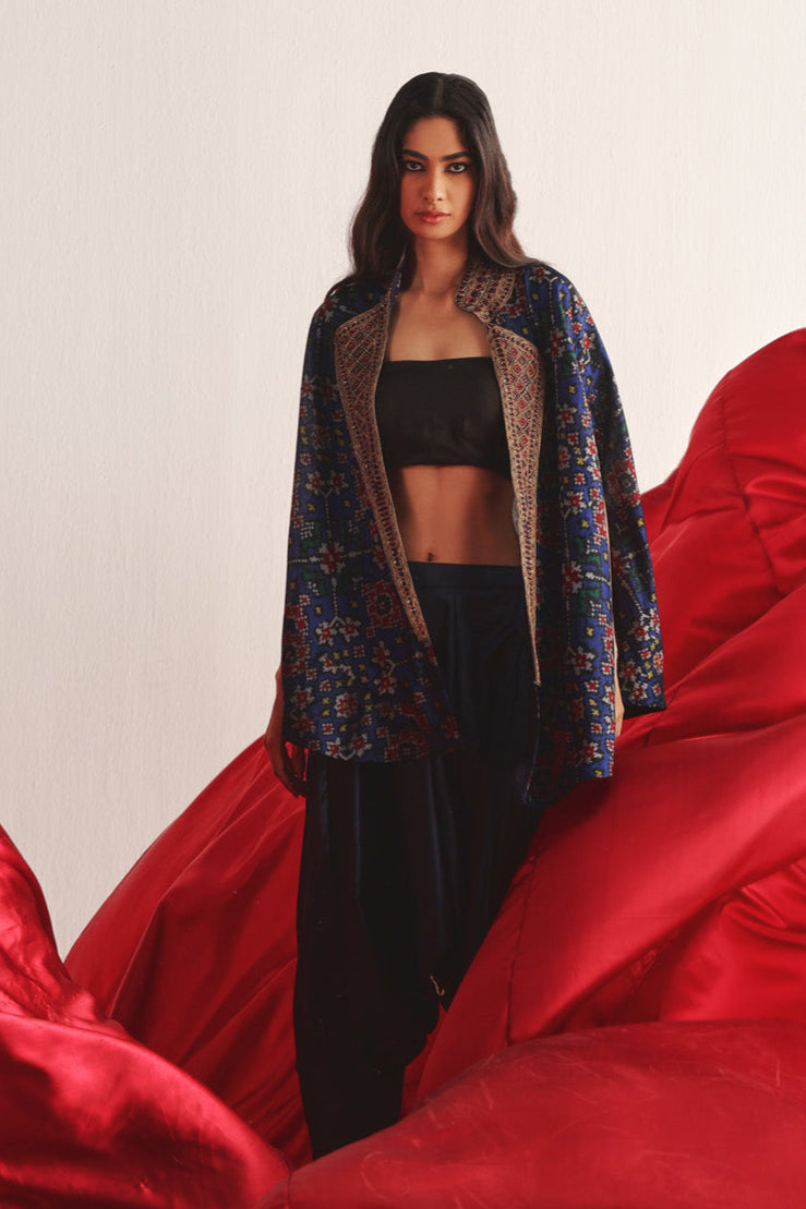 Patola Marodiwork Cape with Harem Dhoti Pants Set