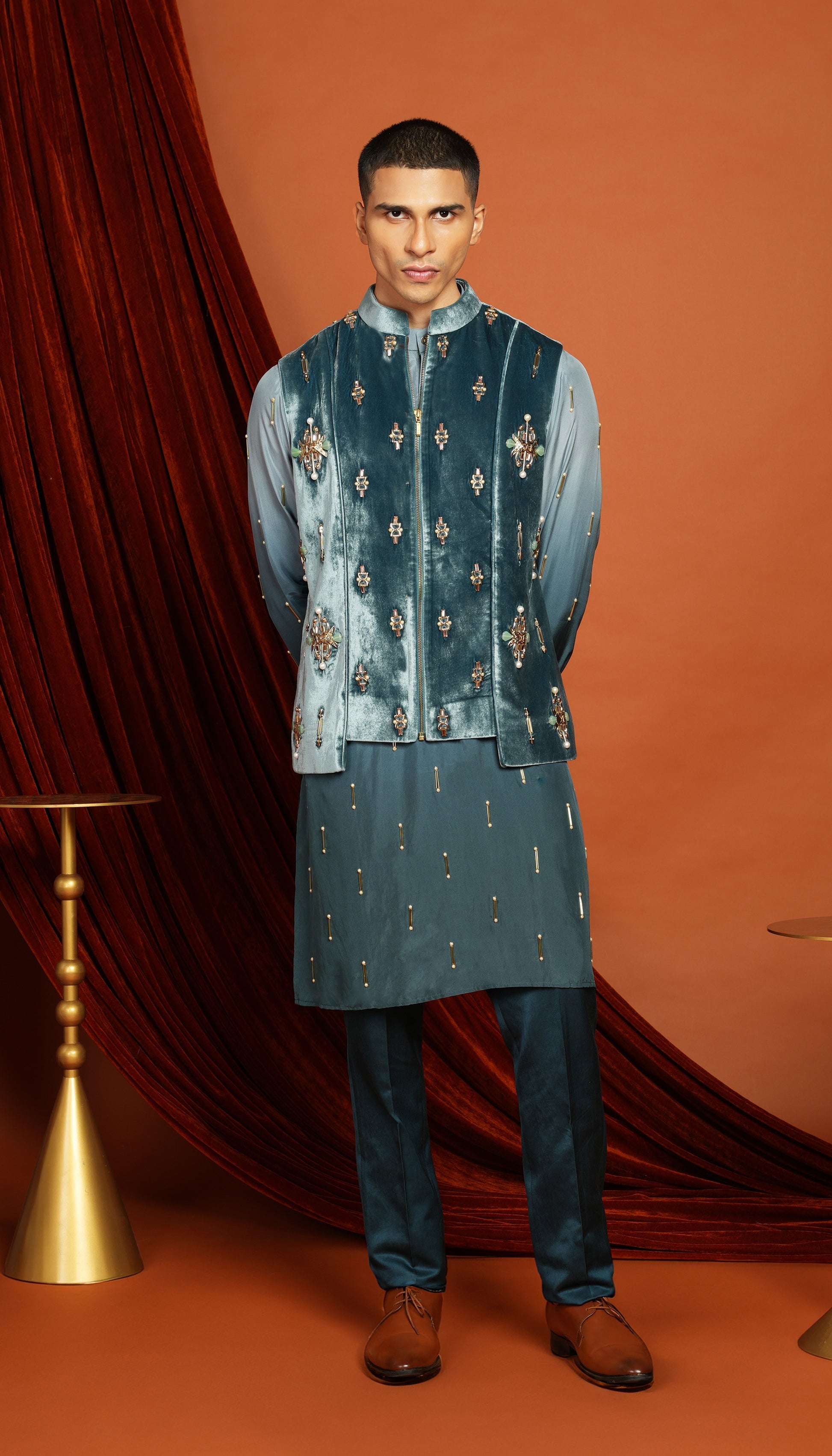 NOAH BLUE VEST JACKET SET