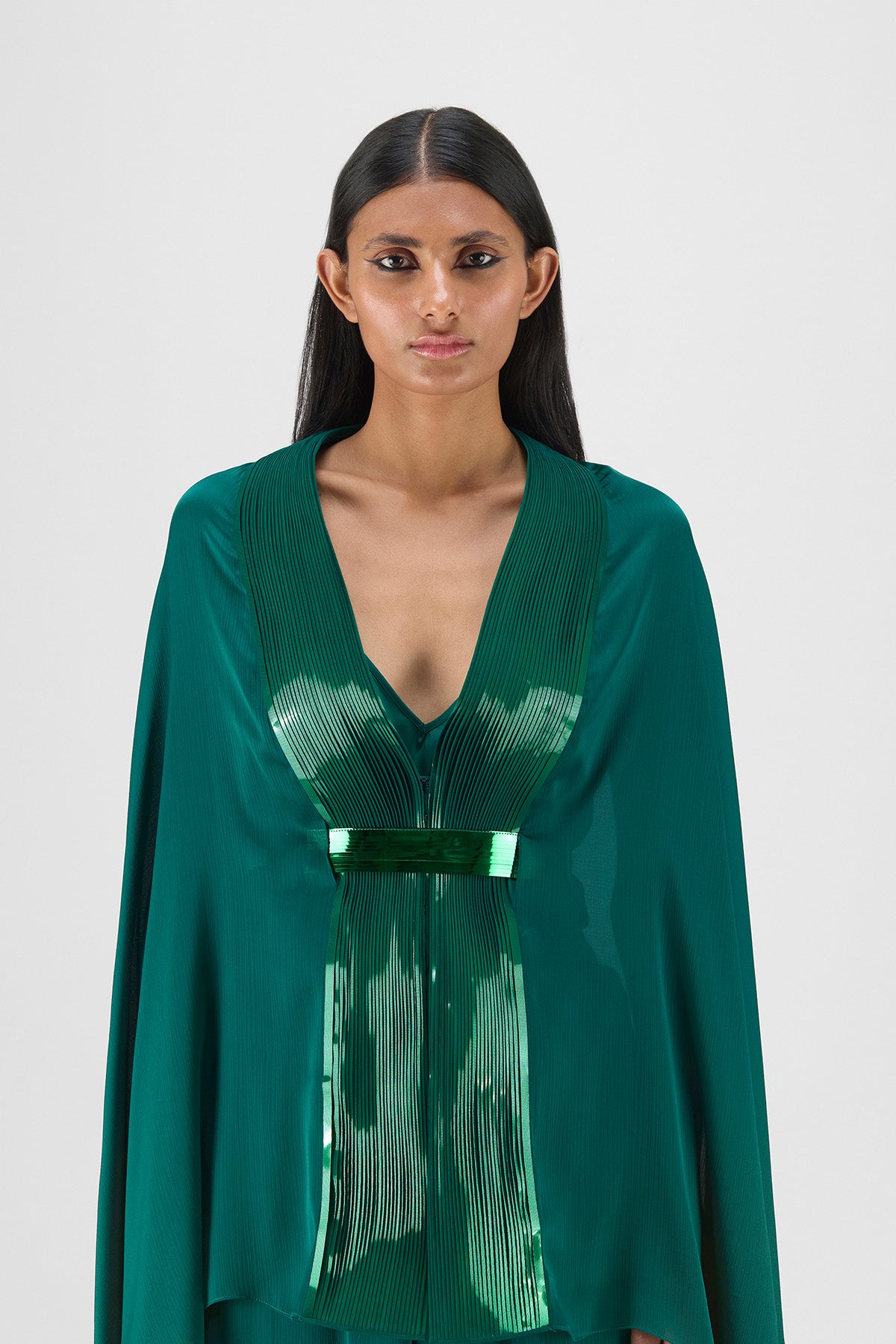 METALLIC STRUCTURED CAPE