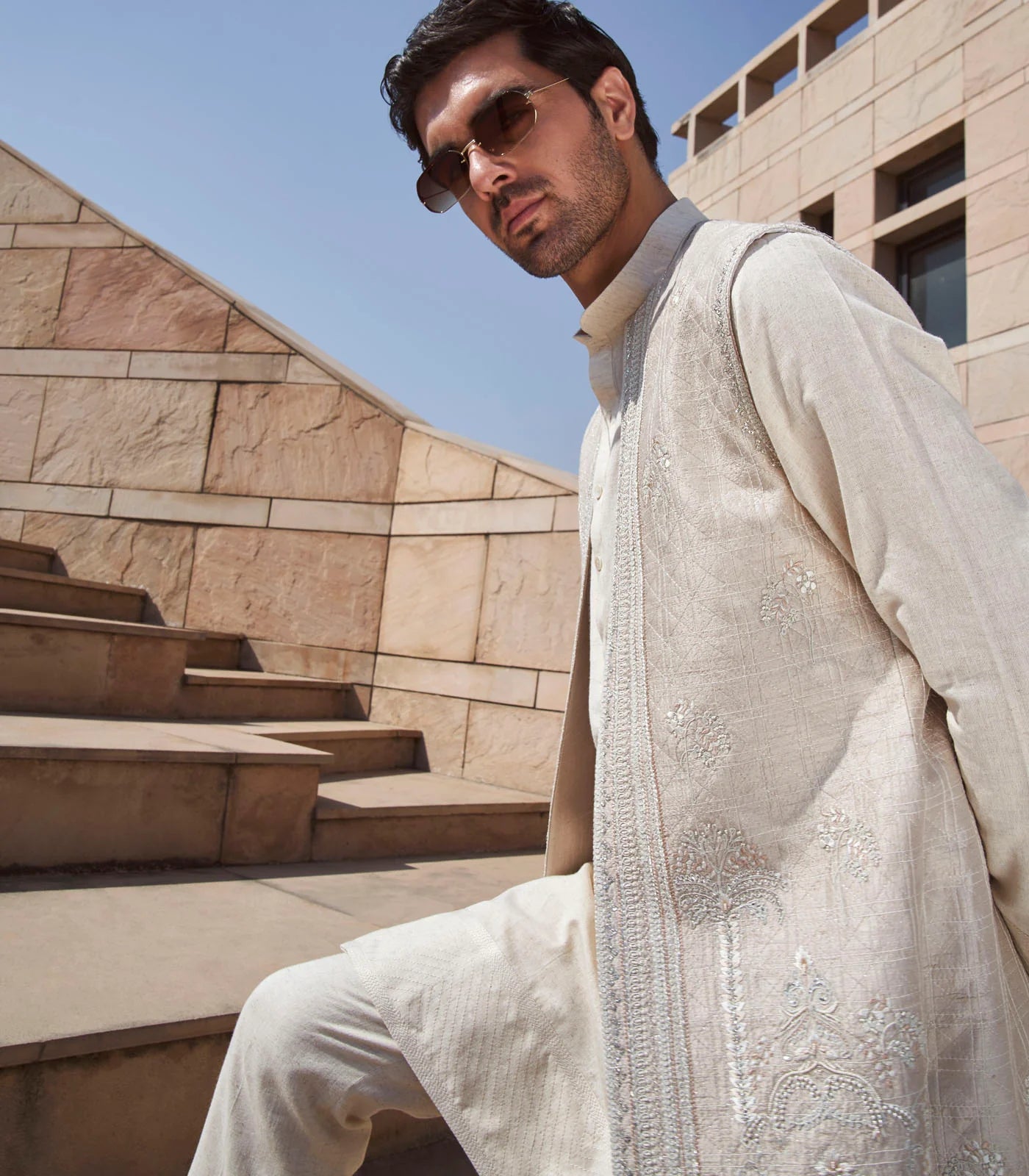 EMBROIDERED BANDI SET