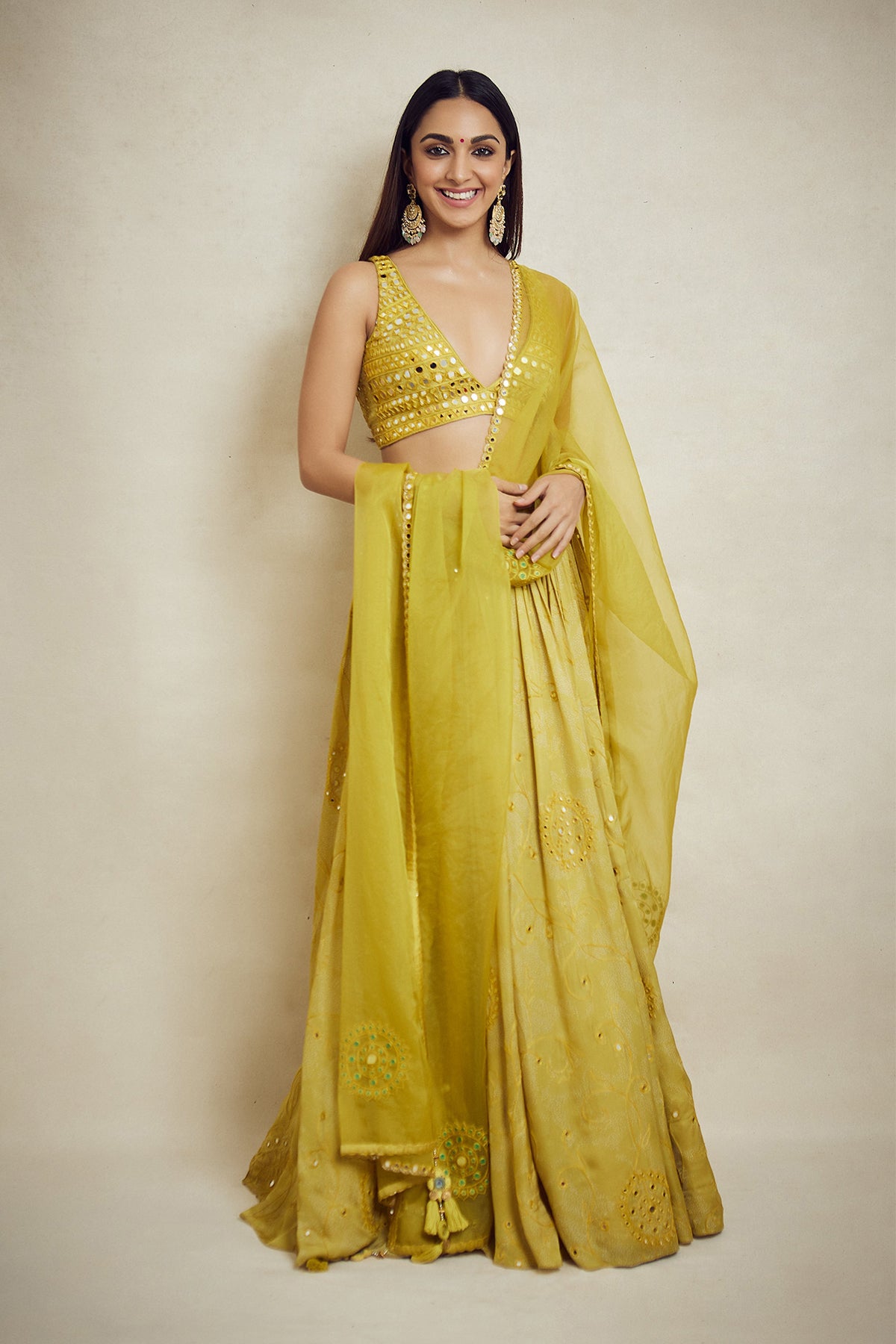 Kiara Advani in Monika Nidhii