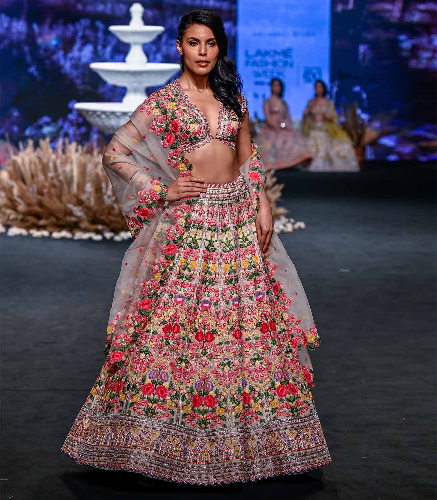 BAGEECHA LEHENGA