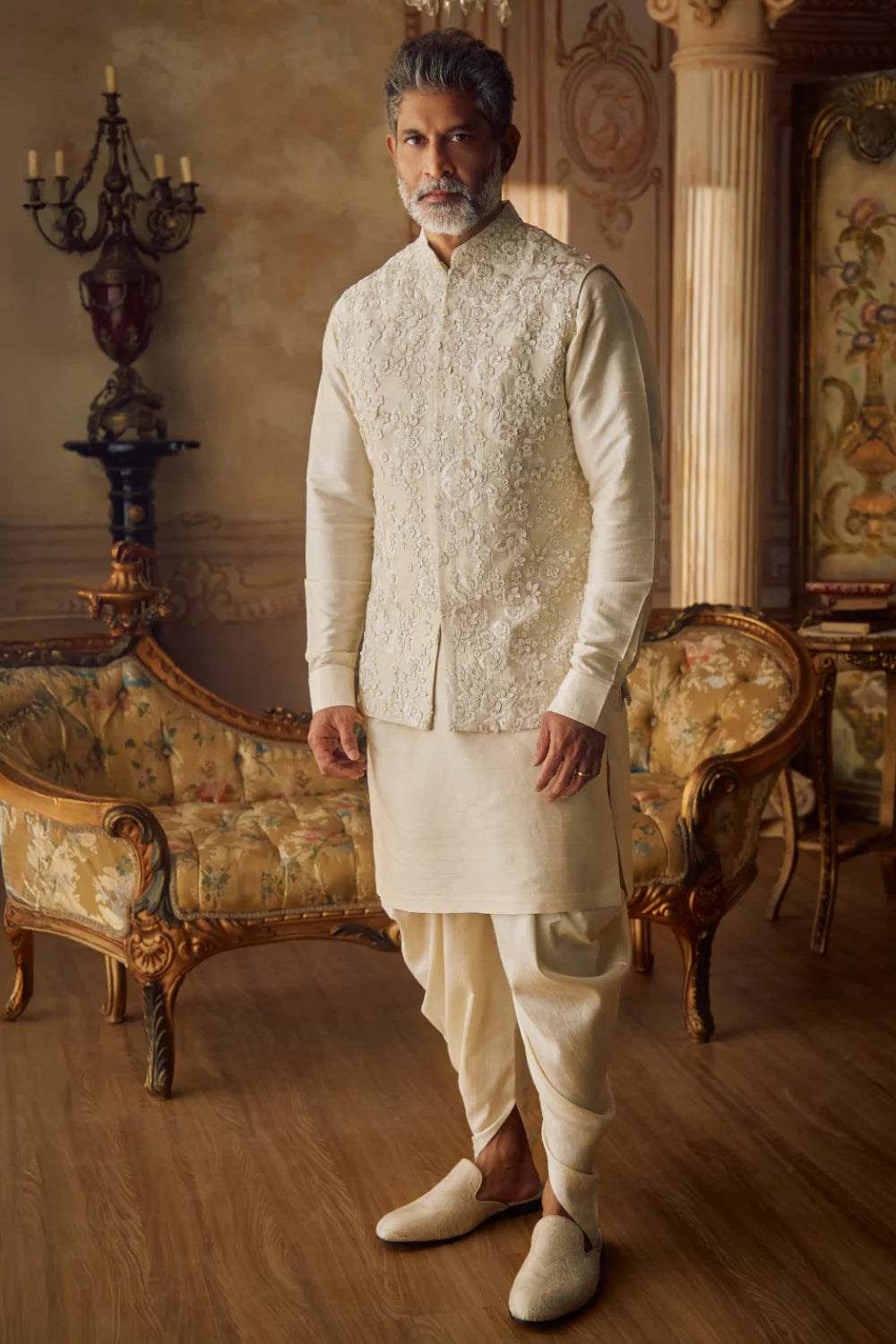 Champagne Three- Dimensional Bundi Set