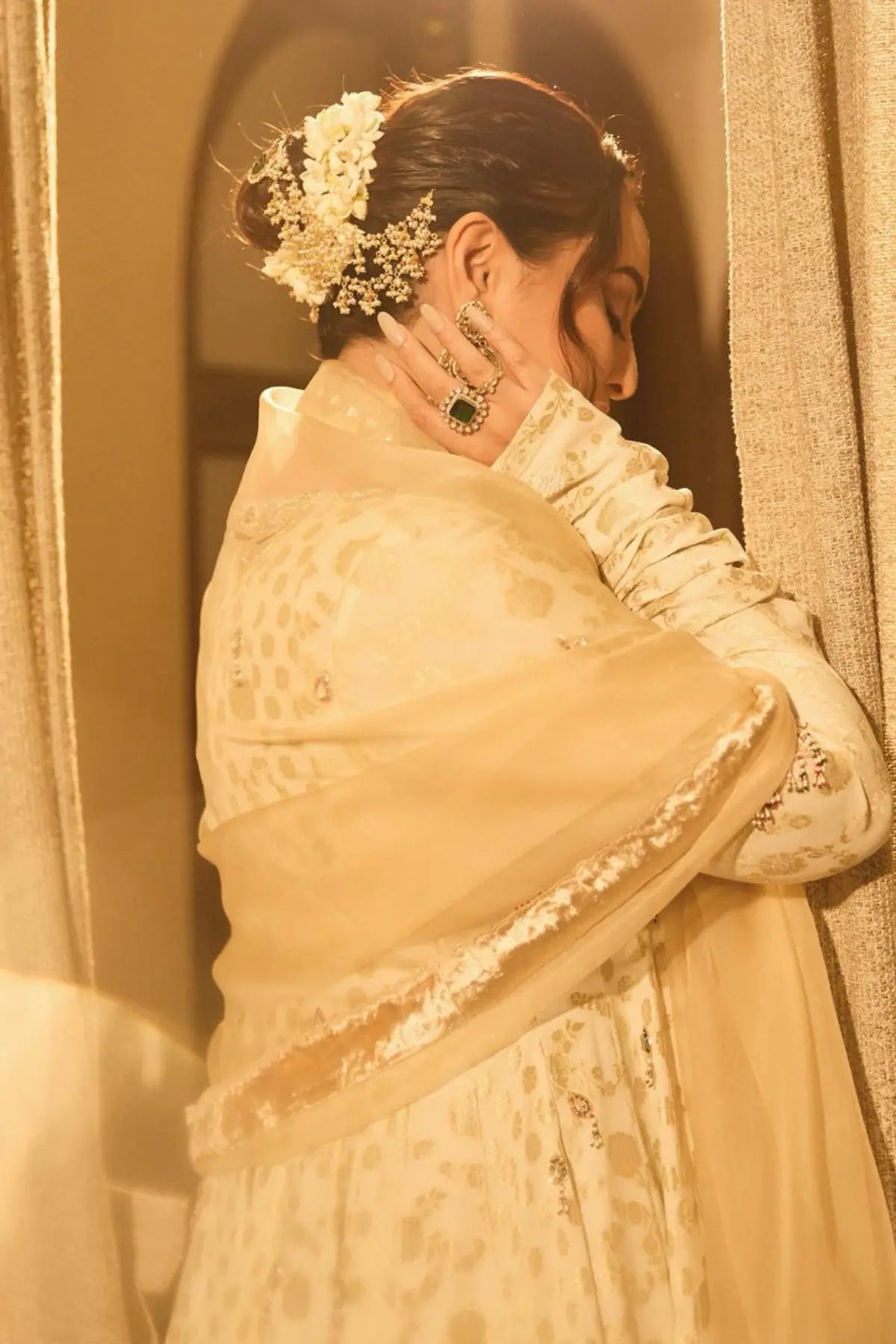 Sonakshi Sinha in Noor-e-zari Anarkali Set