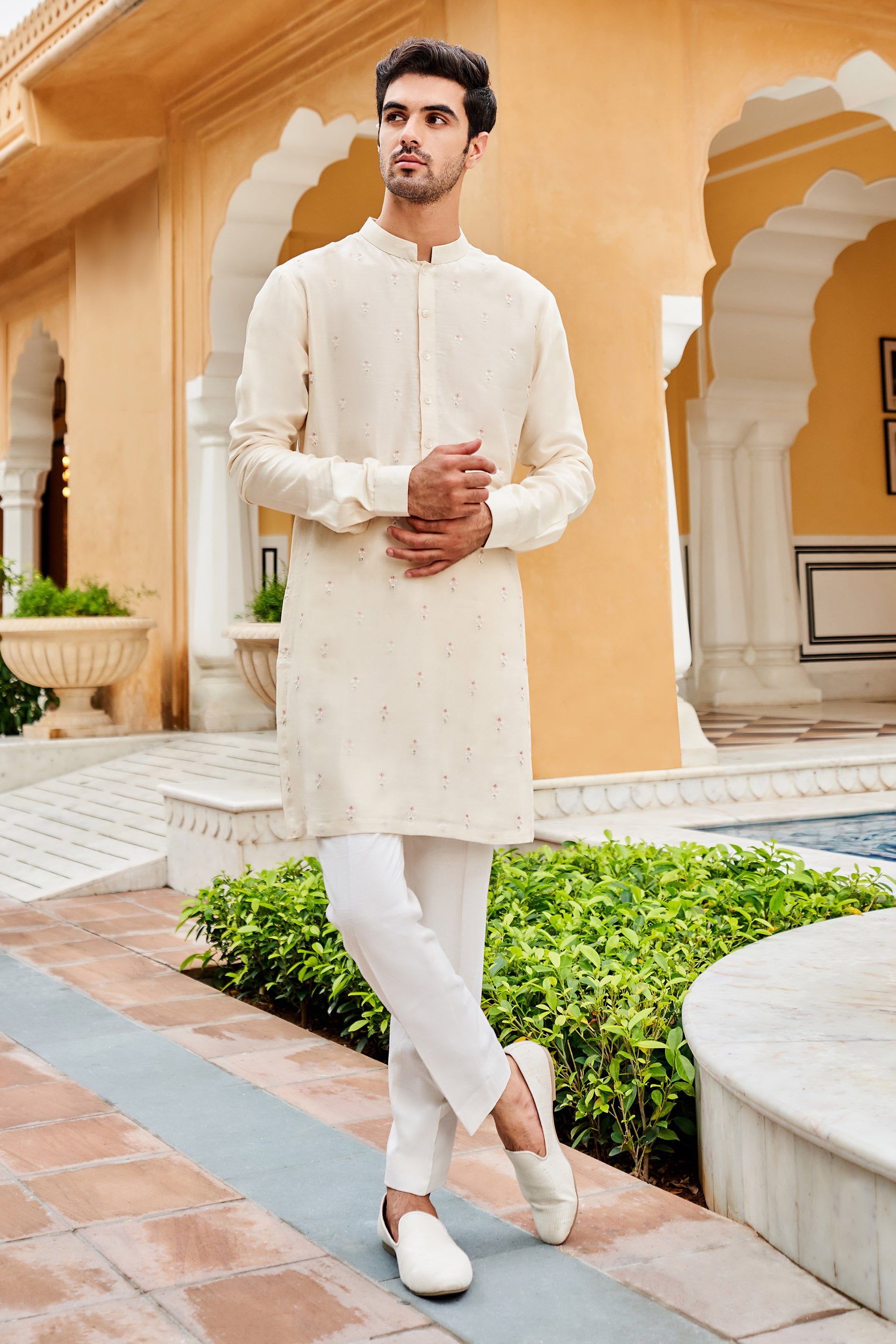 AABHAV KURTA - OFF WHITE