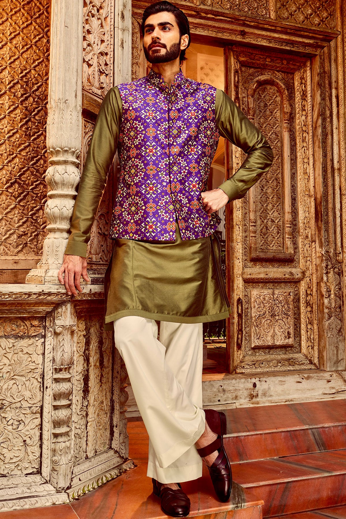 Purple Raw Silk Mirror Embellished Bundi Set