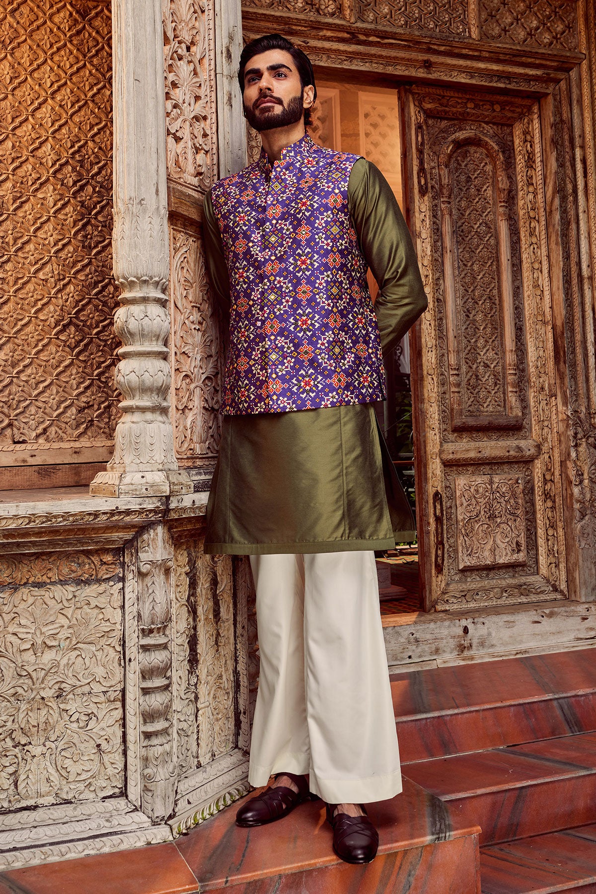 Purple Raw Silk Mirror Embellished Bundi Set