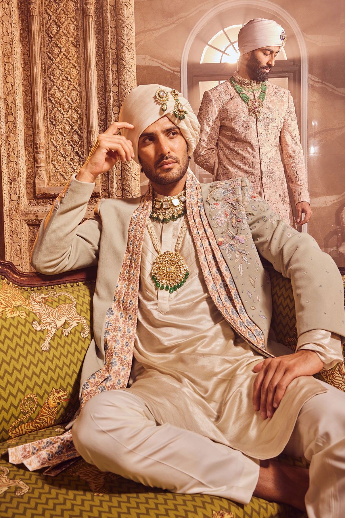 OPEN SAGE GREEN
TEXTURED INDO-WESTERN