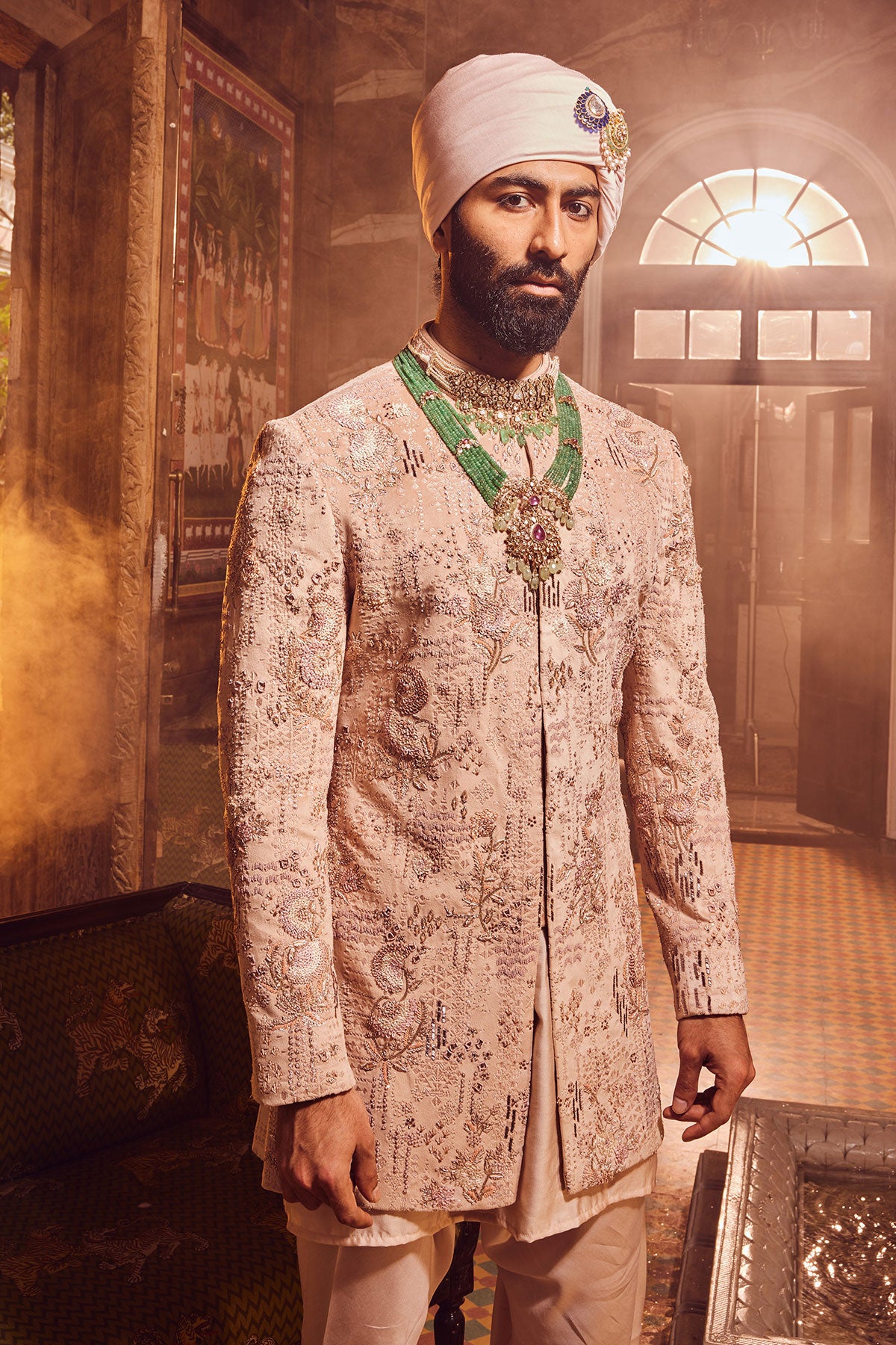 SALMON PINK VELVET
EMBROIDERED BANDHGALA