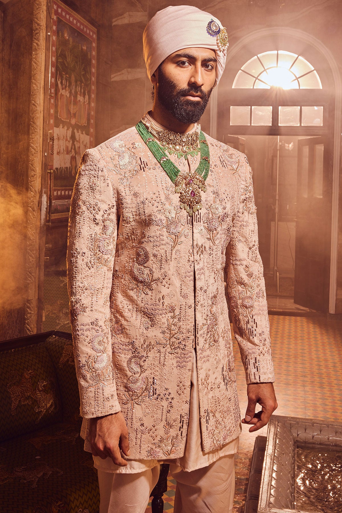 SALMON PINK VELVET
EMBROIDERED BANDHGALA