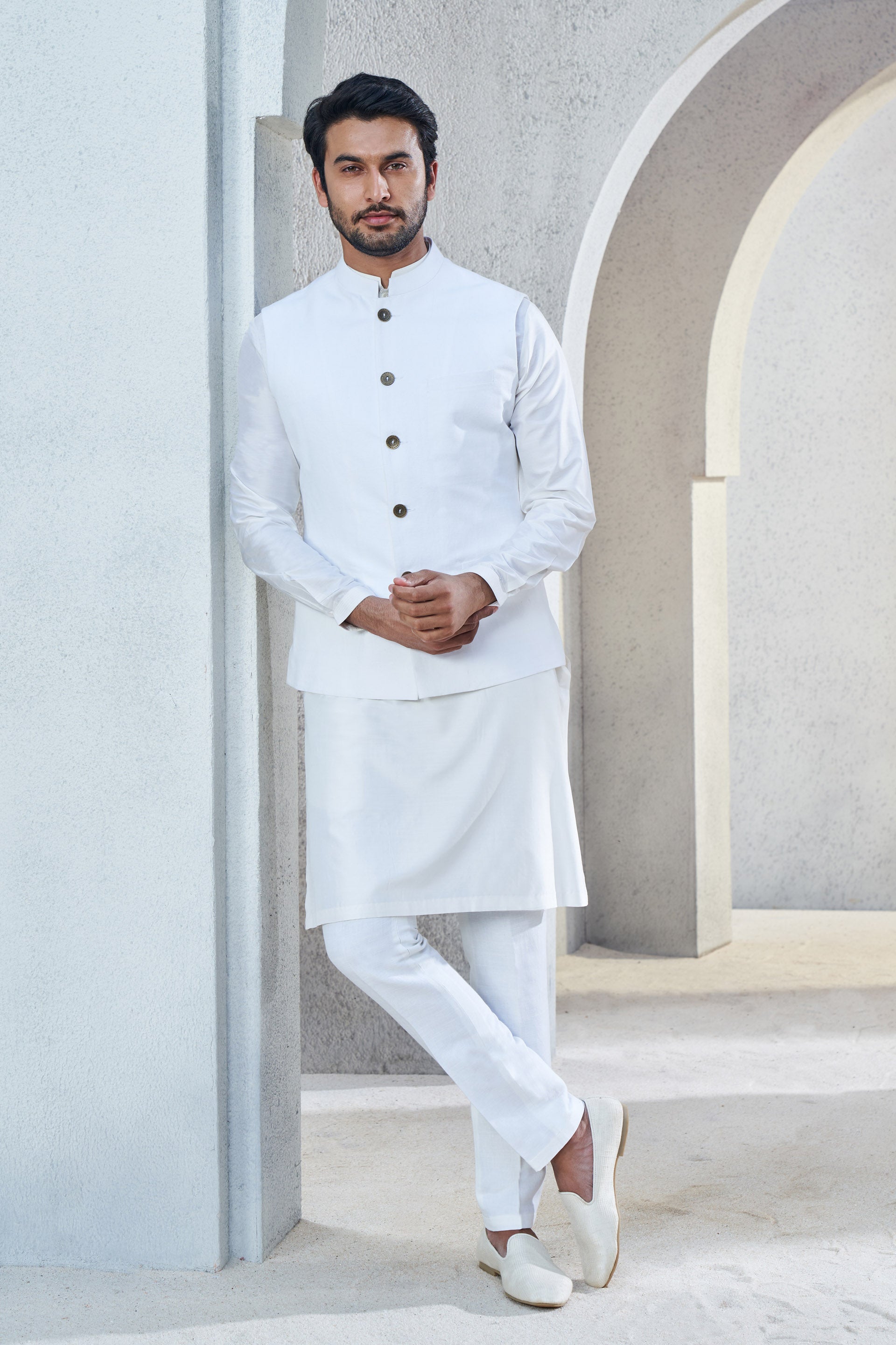 THE AKSHAJ BANDI-WHITE