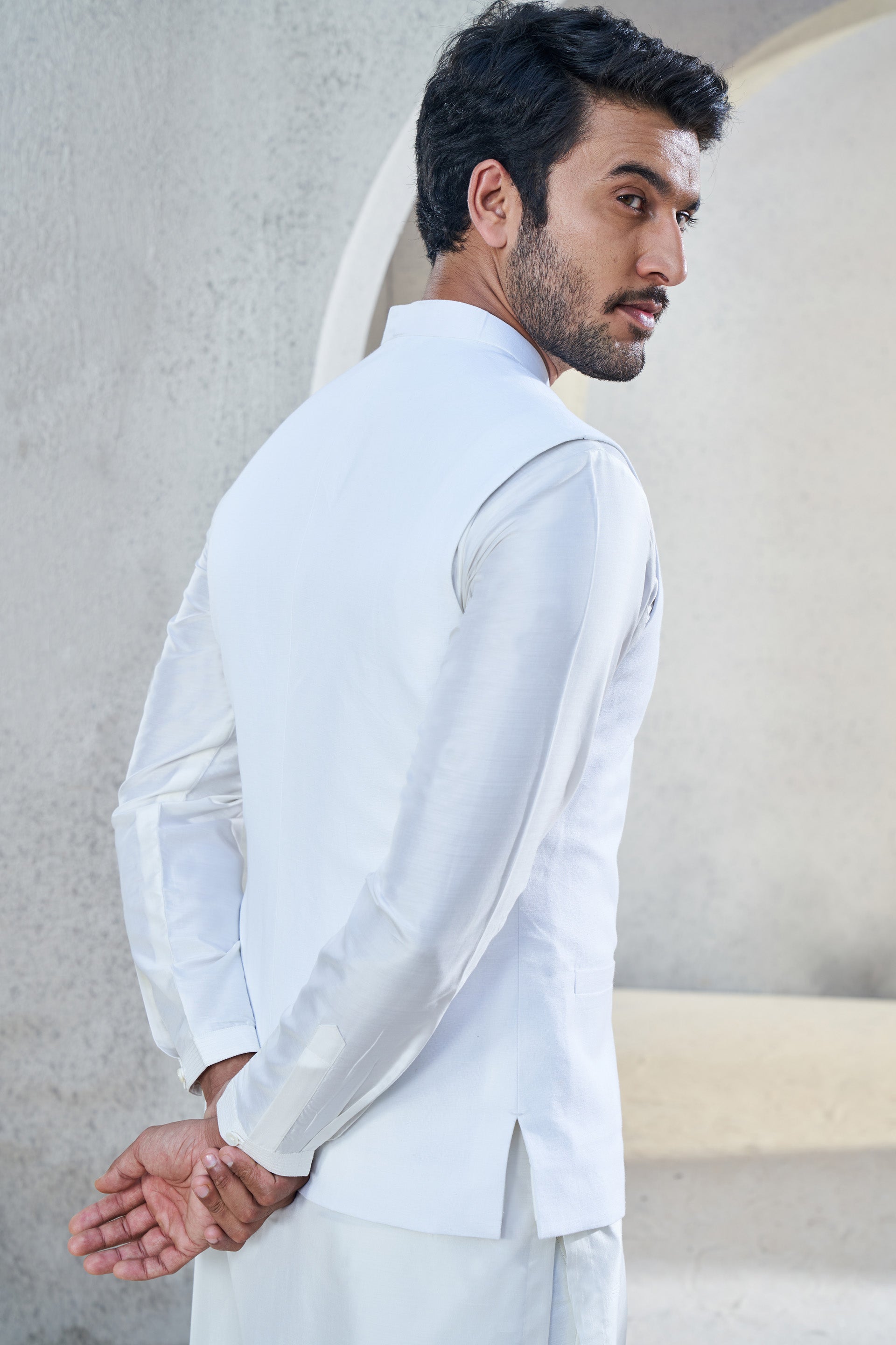 THE AKSHAJ BANDI-WHITE