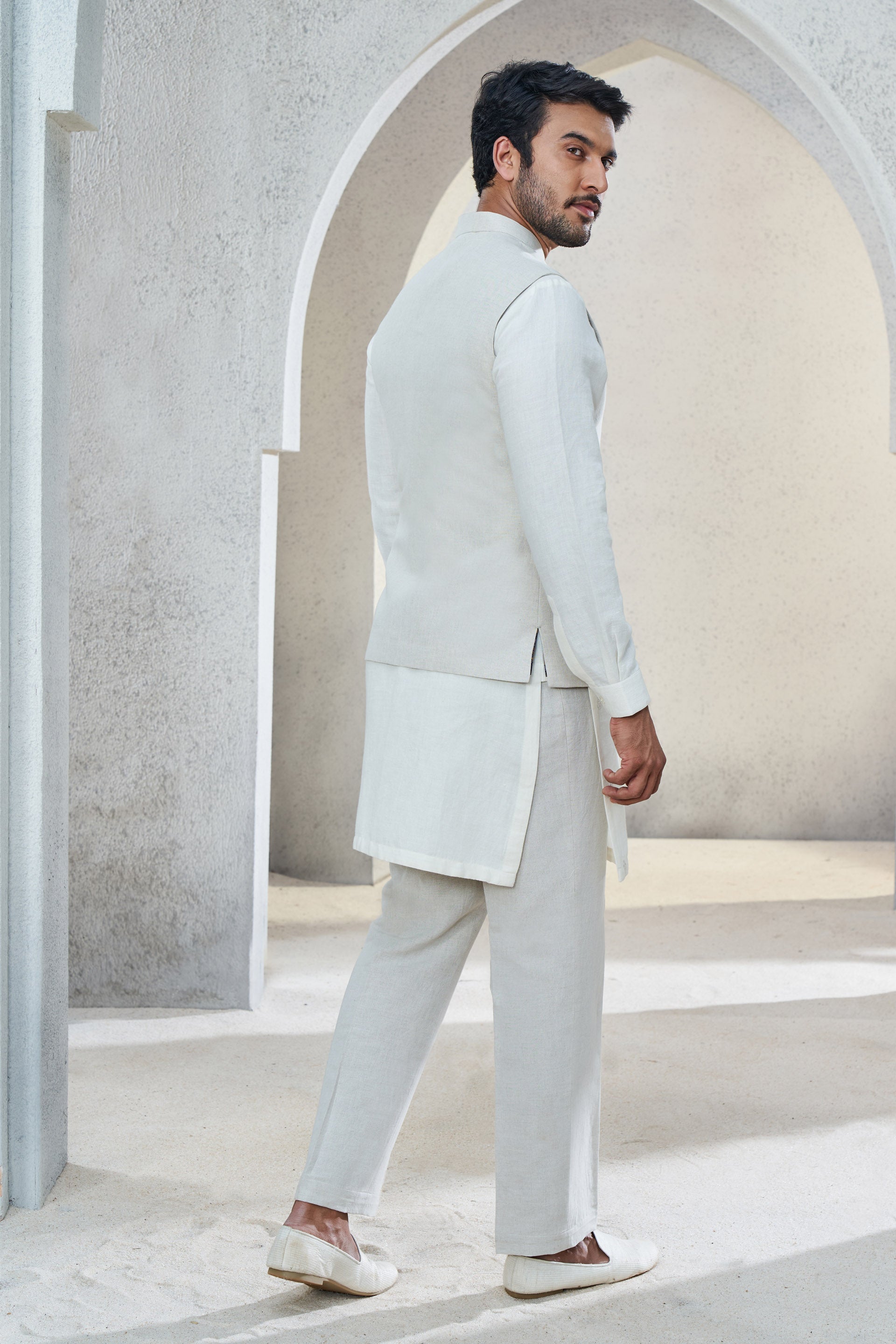 THE AKSHAJ BANDI-NATURAL