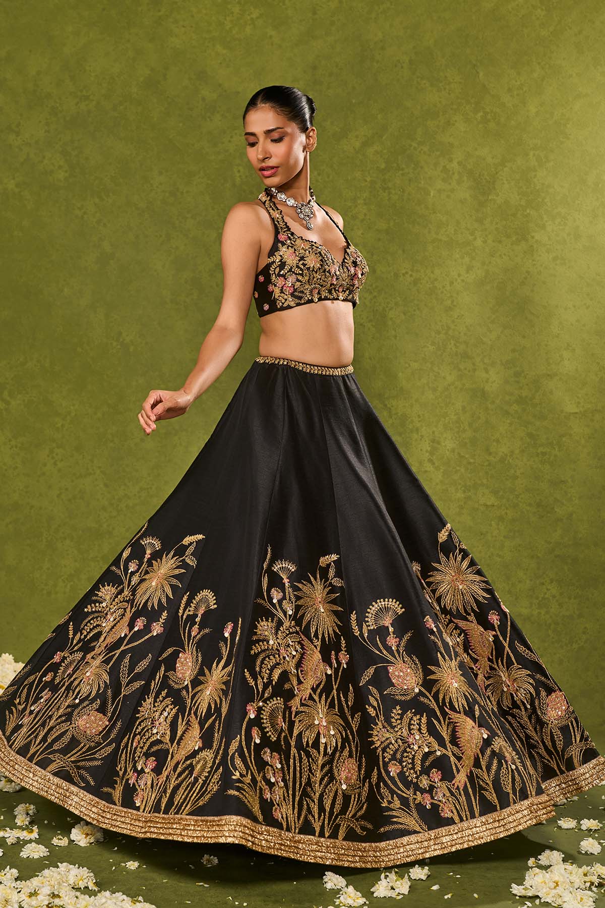 Huda Lehenga