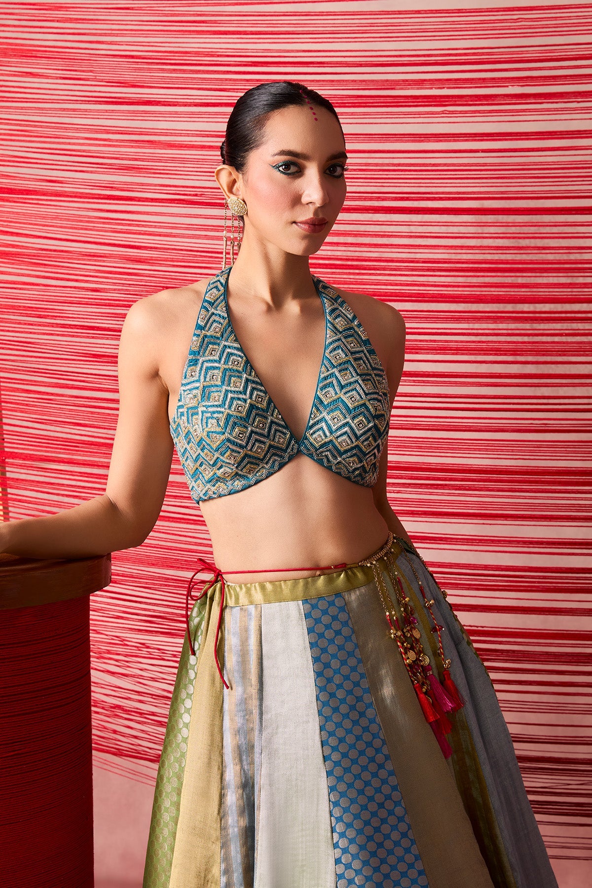 Roshni Lehenga