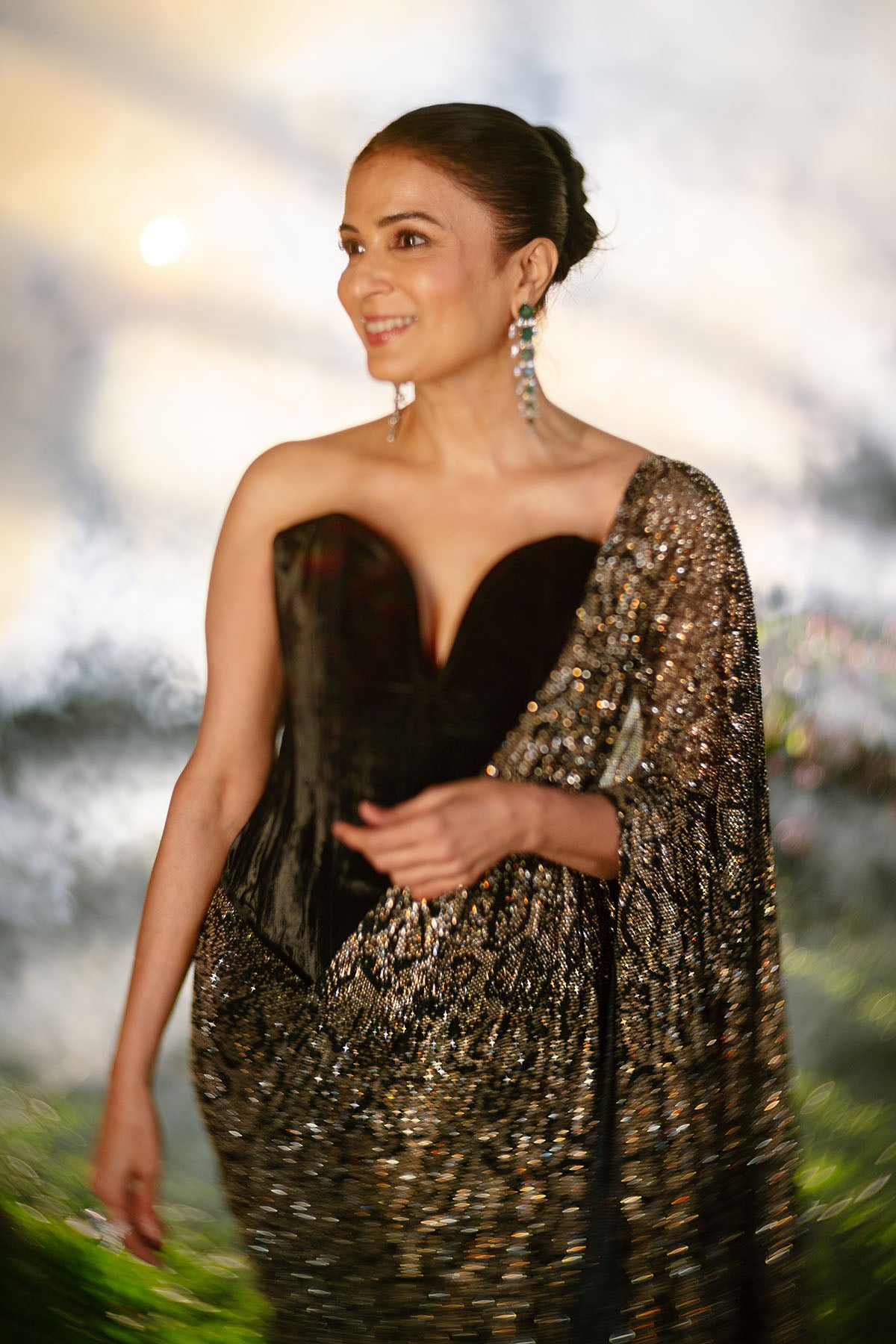 Midnight Frost Drape Set