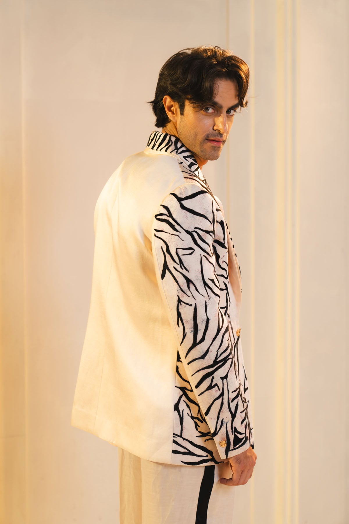 Concept Blazer With Hand Paint And Hand Embroidery. Paired With A Matching Kurta And Trousers.