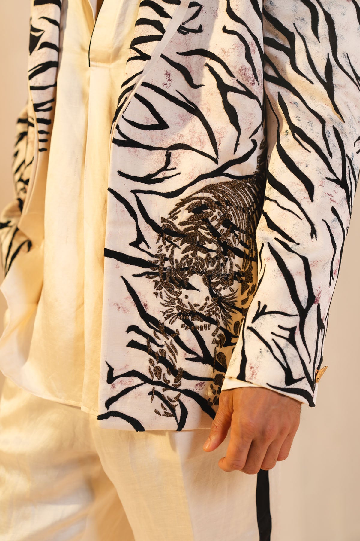 Concept Blazer With Hand Paint And Hand Embroidery. Paired With A Matching Kurta And Trousers.