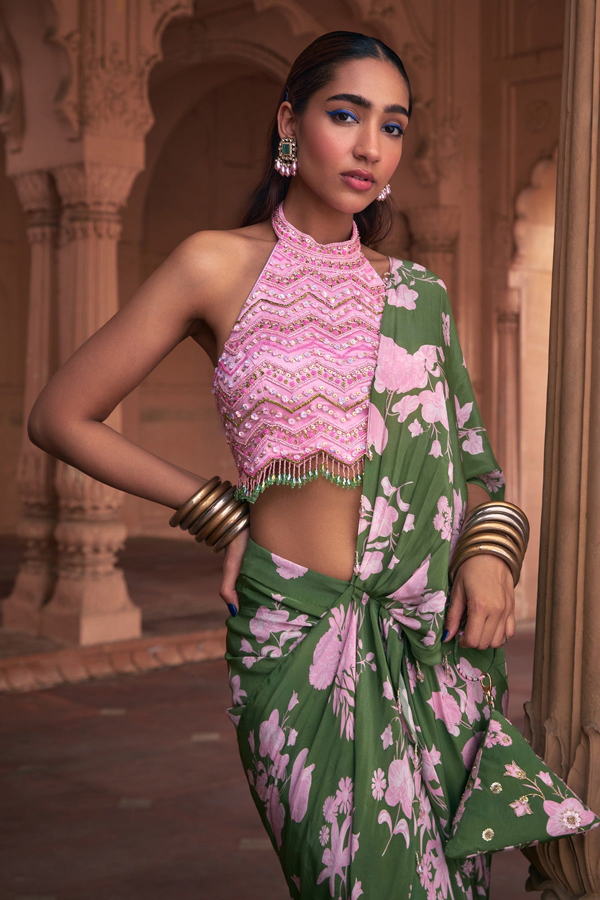 BAHAAR DHAWAN ROHATGI IN SAGE GREEN FLORAL PRINT & HIGHLIGHTED SAREE SET