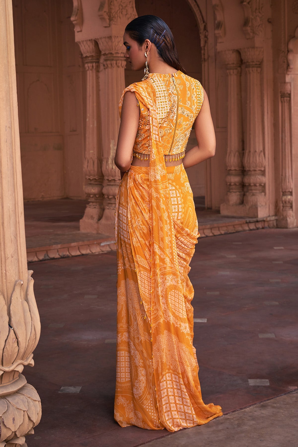 MUSTARD THIKRI PRINT & HIGHLIGHTED SAREE SET