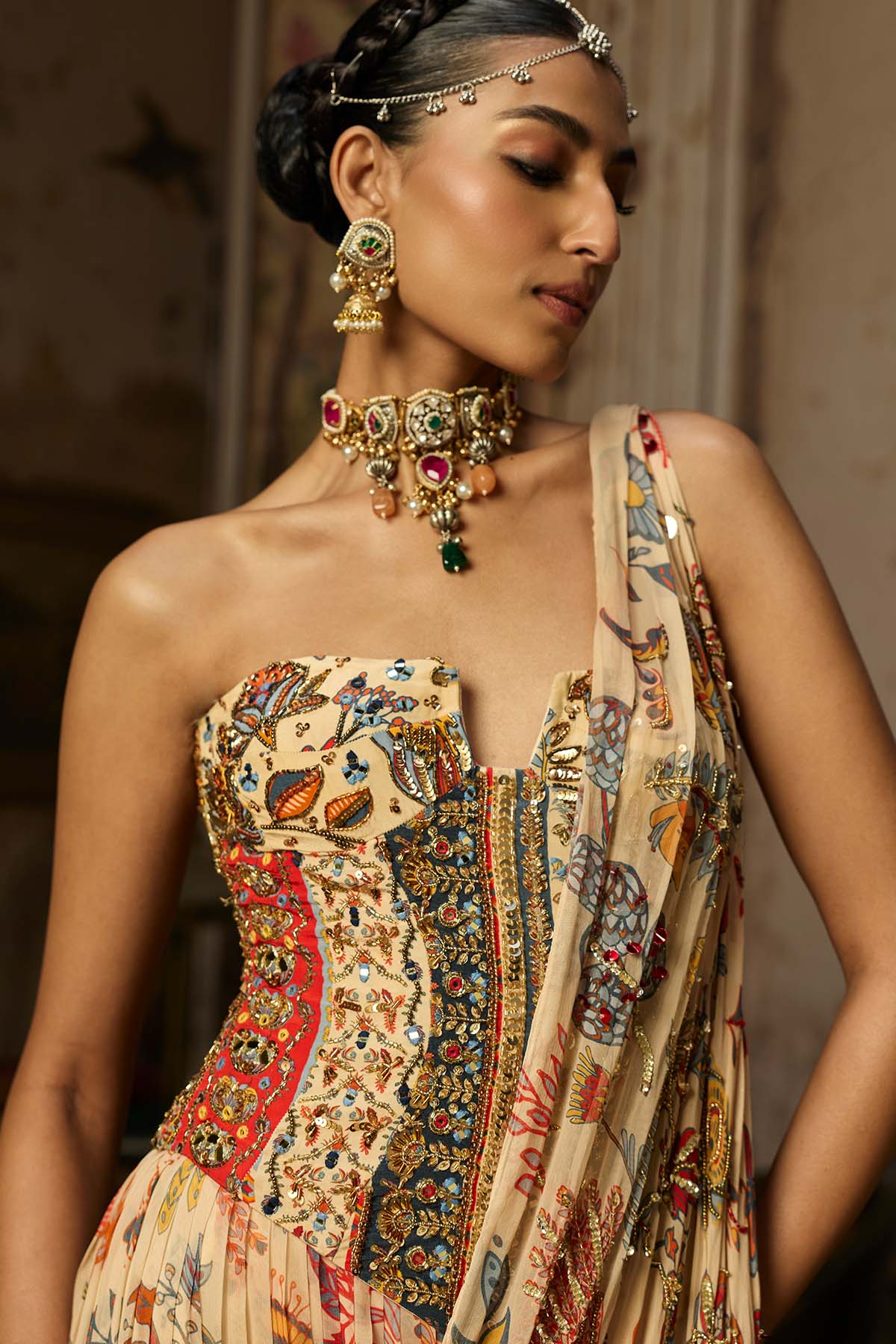 BEIGE PRINTED AND HIGHLIGHTED CORSET WITH TIERED SKIRT SAREE SET