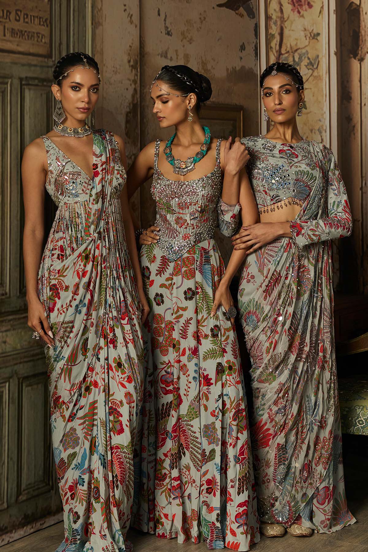 SLATE GREY PRINTED AND HIGHLIGHTED TIERED SKIRT SAREE SET