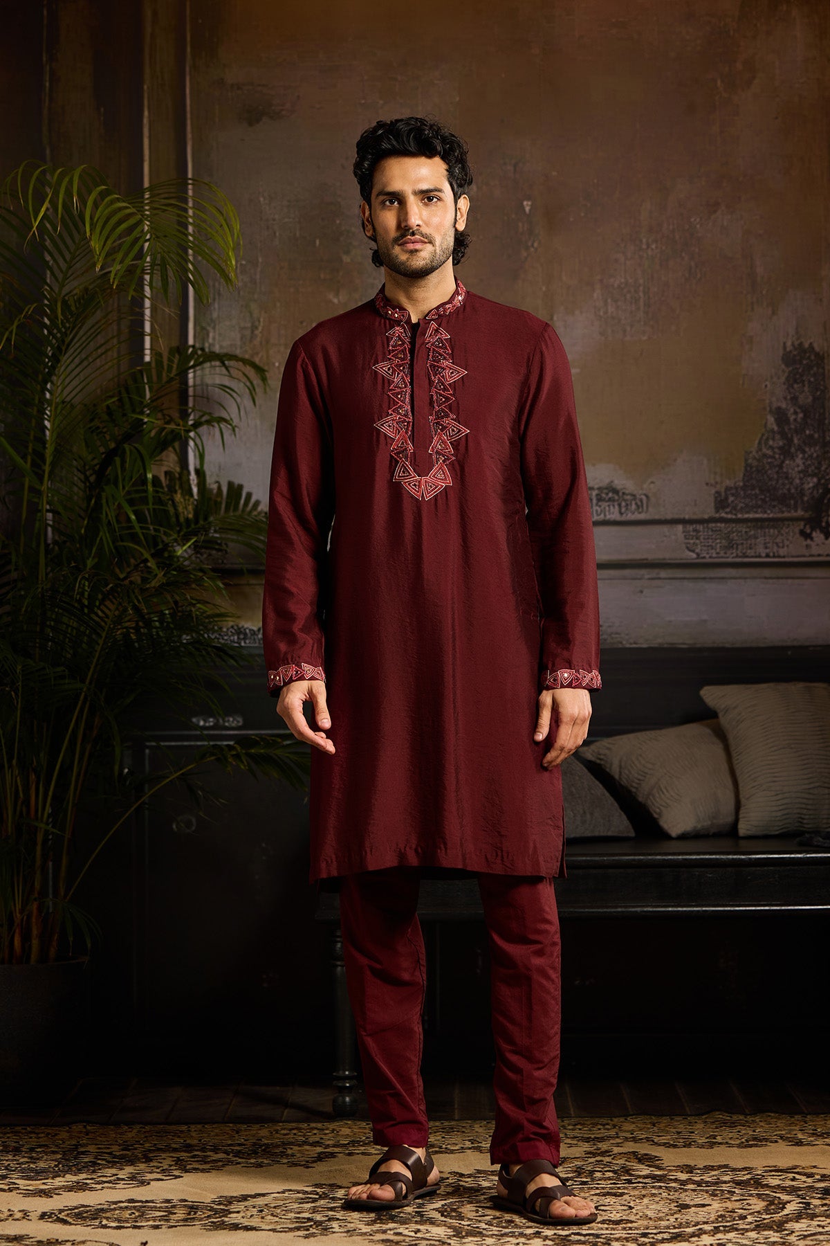 MAROON WITH TONE ON TONE EMBROIDERED KURTA PAIRED WITH MAROON PANTS