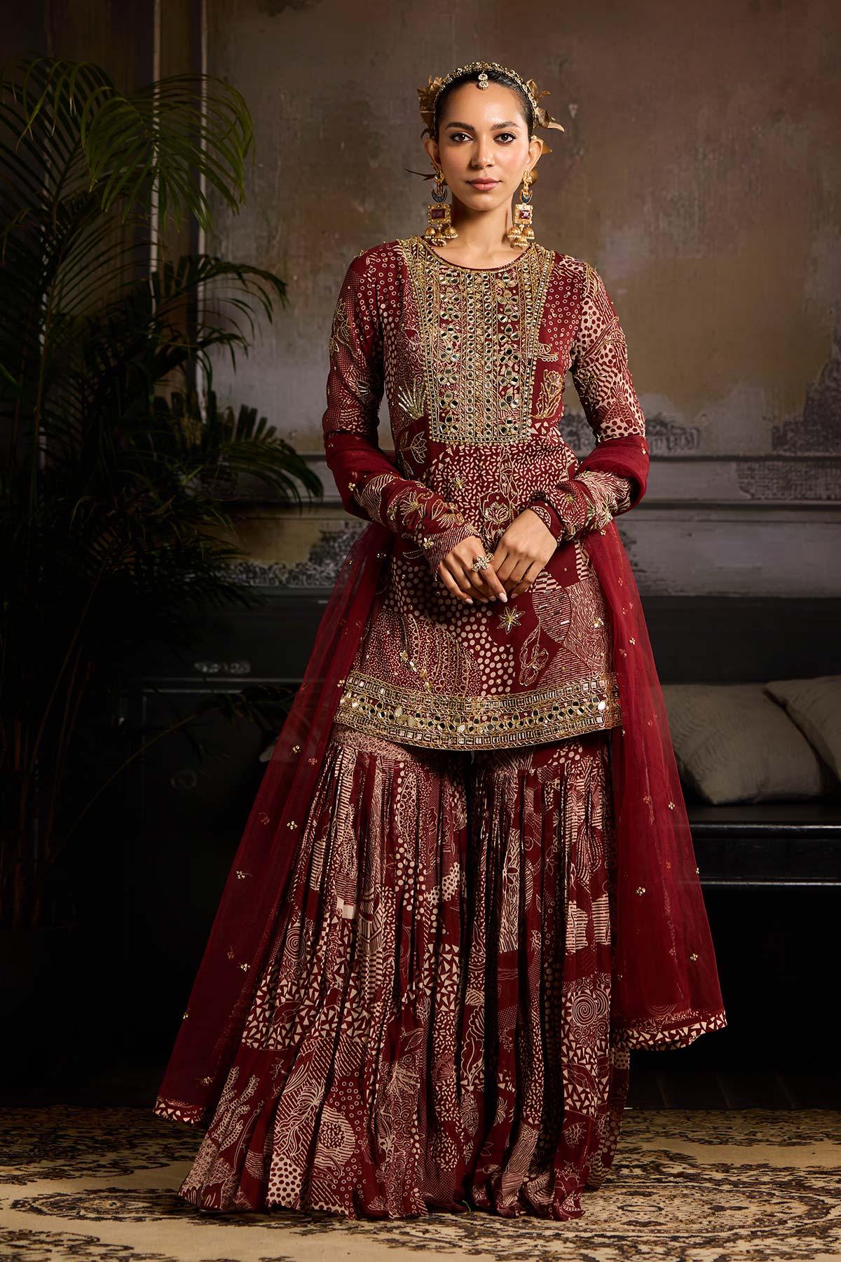 Hanna Khan in Maroon Print and Highlighted Kurti Set