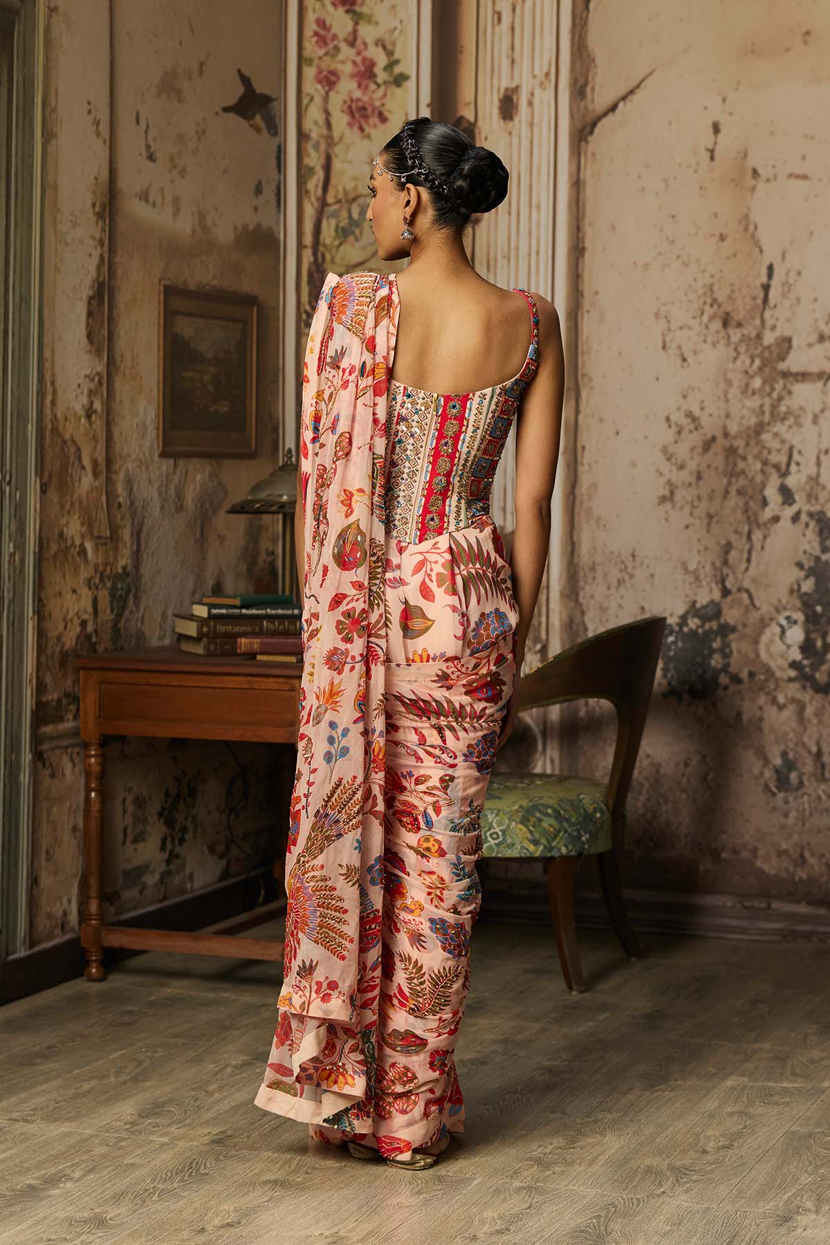 BLUSH PINK PRINTED AND HIGHLIGHTED CLASSIC SAREE SET