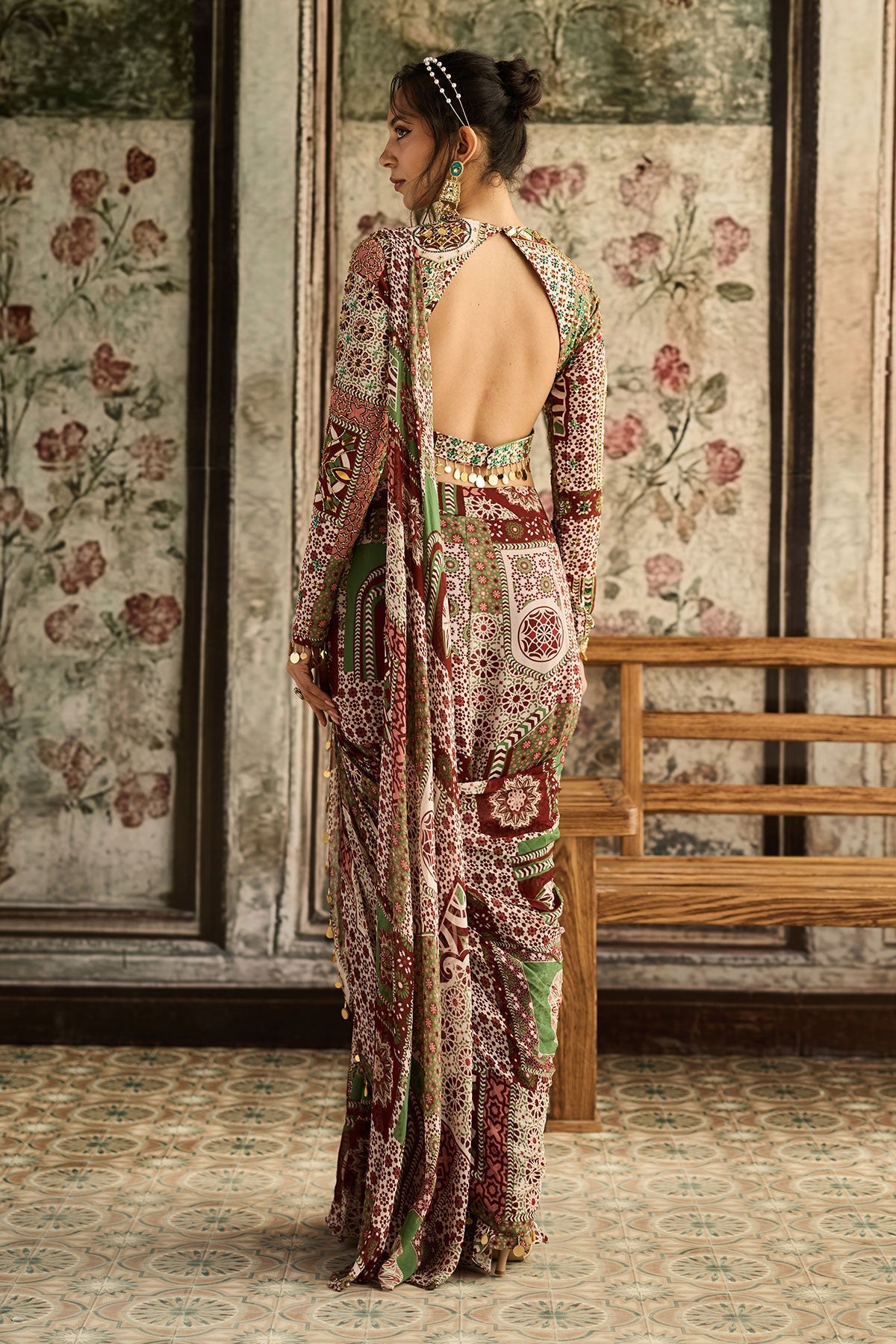 Sage-Maroon Print And Highlighted Slit Skirt Saree Set