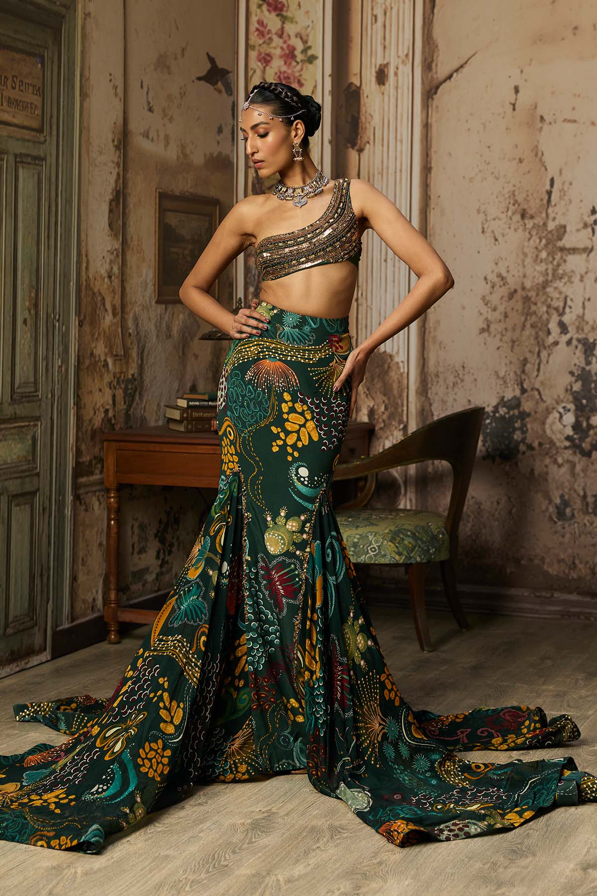 DARK GREEN EMBROIDERED BLOUSE AND FISHTAIL SKIRT SET