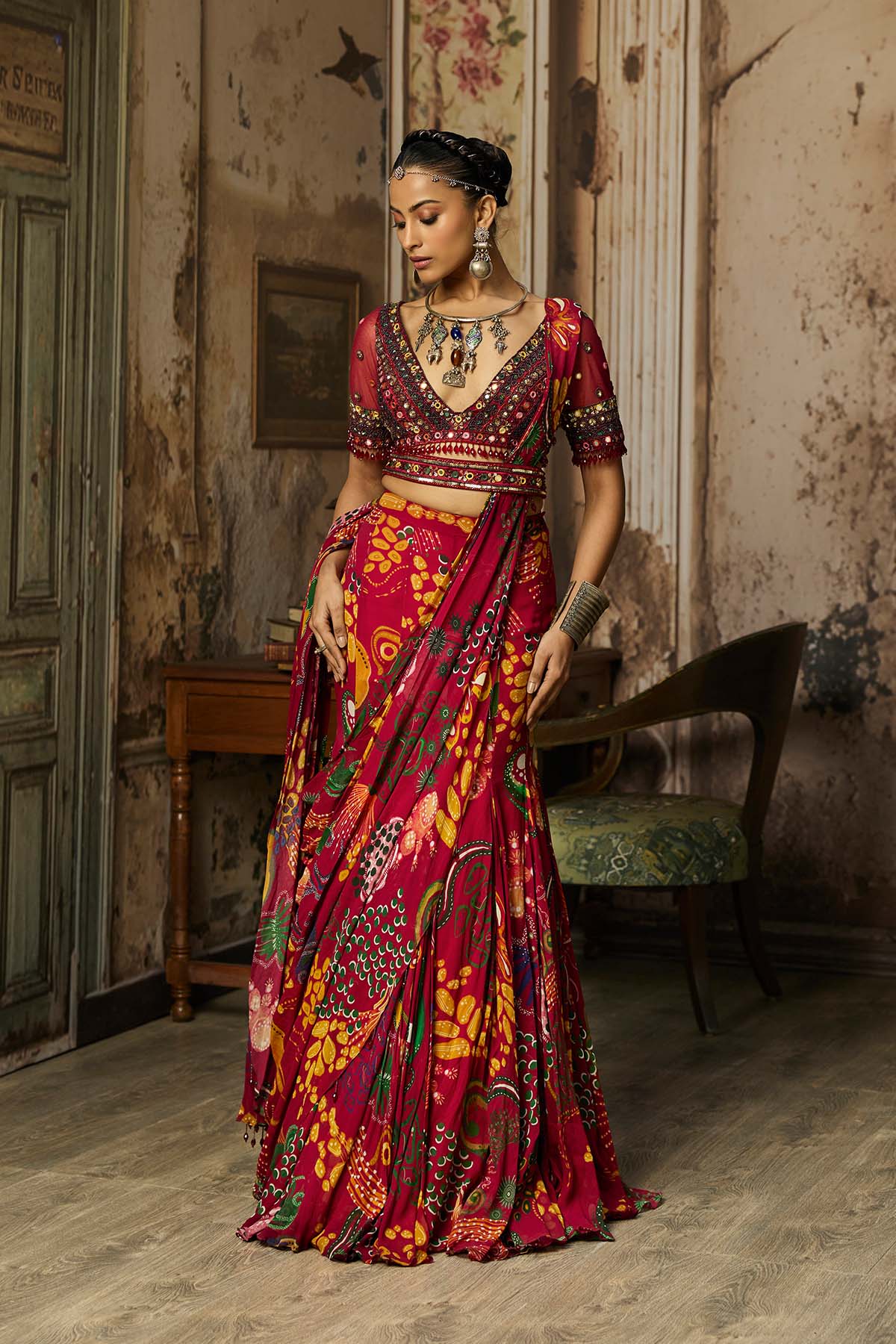 DEEP RED EMBROIDERED BLOUSE WITH MERMAID SKIRT SAREE SET
