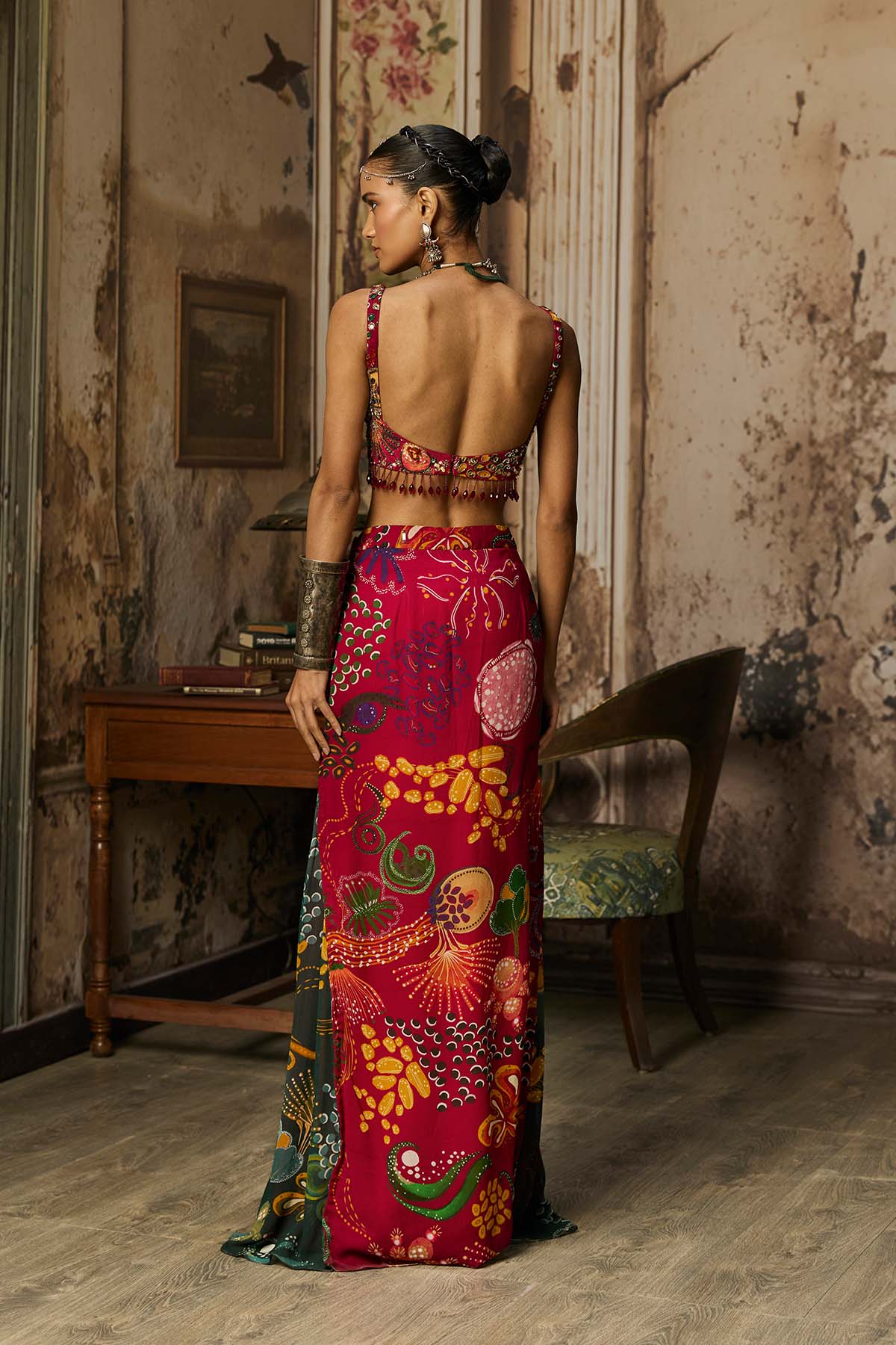 DEEP RED PRINTED AND HIGHLIGHTED SKIRT SET