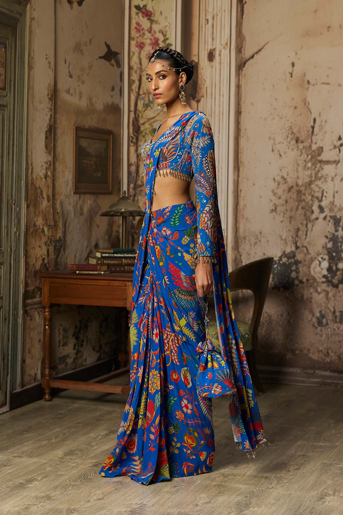 ELECTRIC BLUE PRINTED AND HIGHLIGHTED DHOTI SAREE