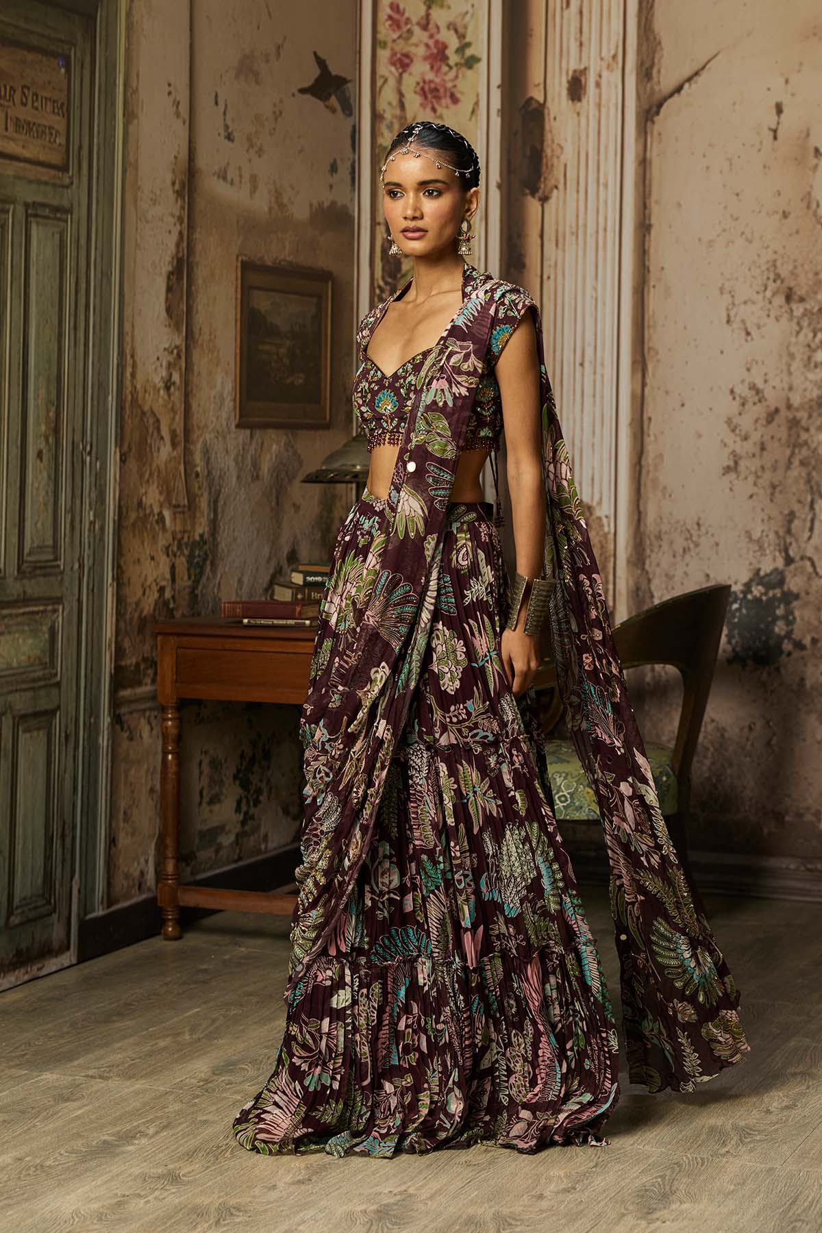 PLUM PRINT AND HIGHIGHTED TIERED SKIRT SAREE SET