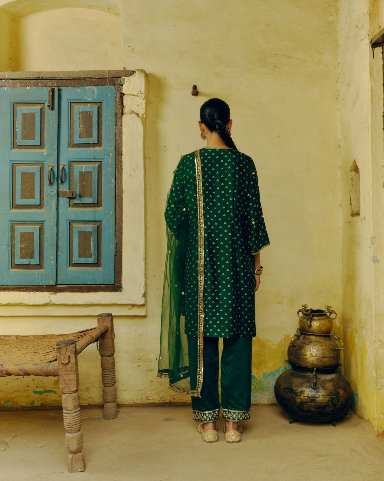 Emerald green keyhole kurta set