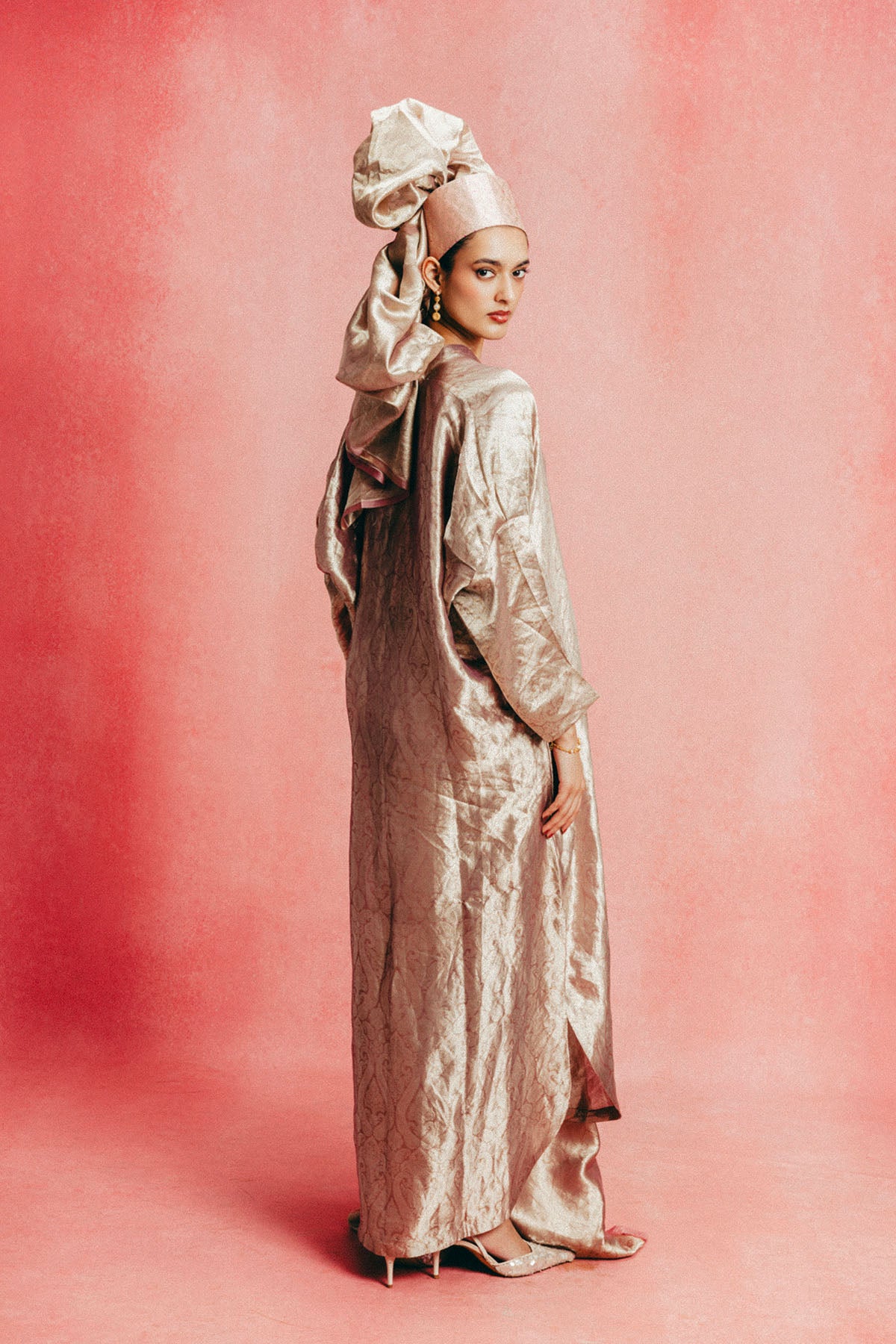 Handwoven Dusty Rose Banarasi Kaftan