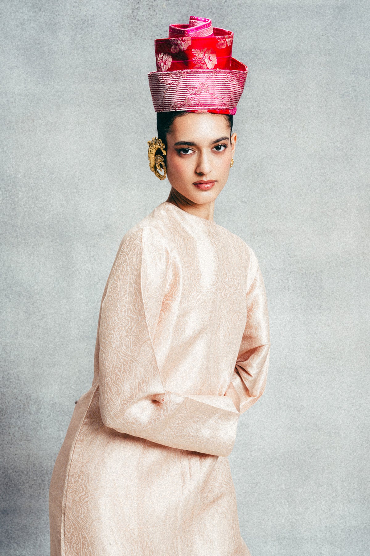 Handwoven Champagne Gold Banarasi Kaftan