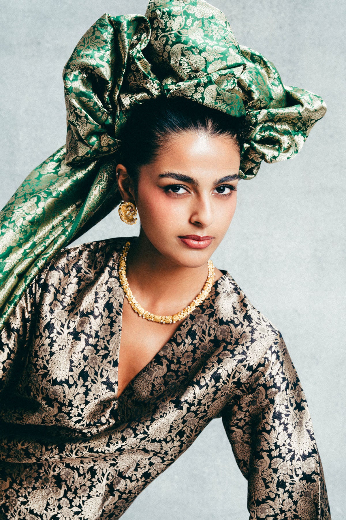 Handwoven Black & Gold Banarasi Kaftan