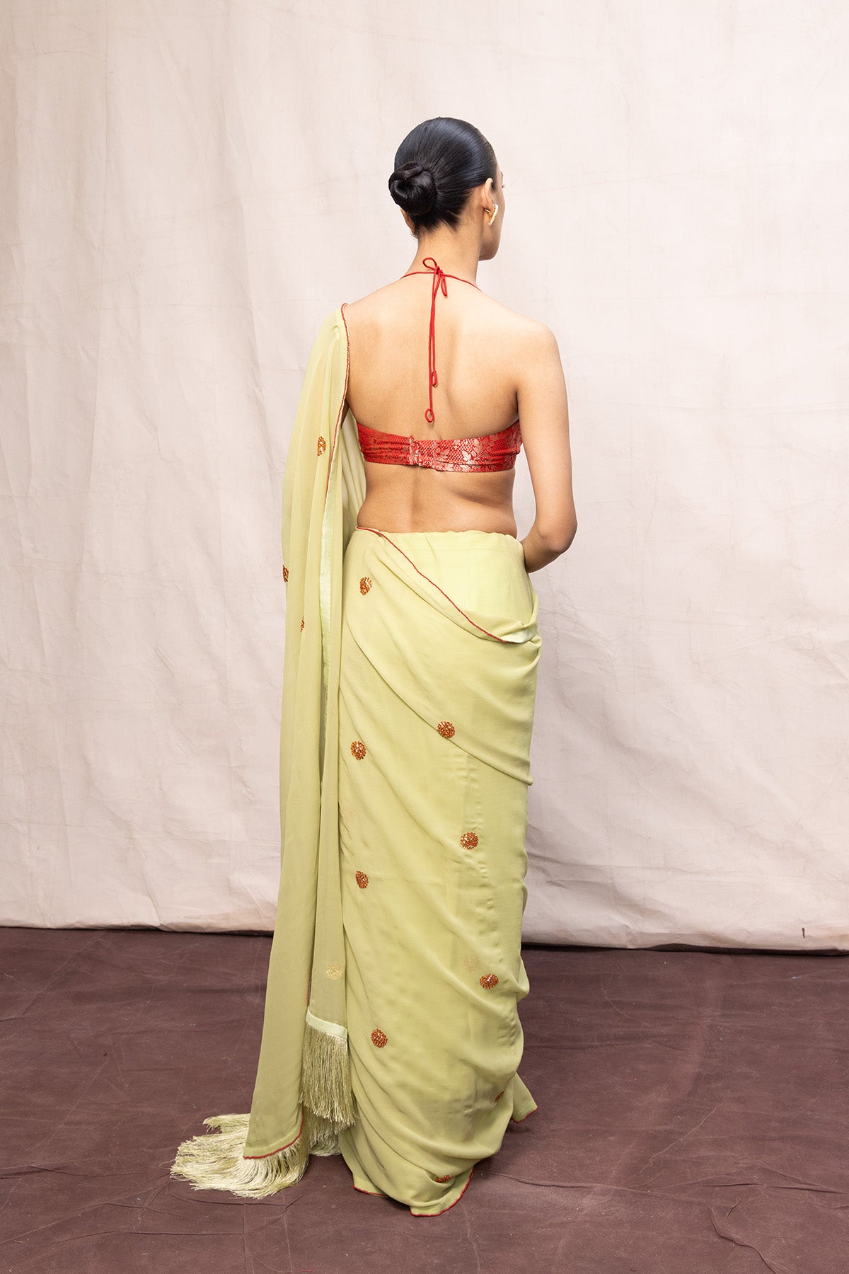 Handwoven Pistachio Green Georgette Embroidered Saree