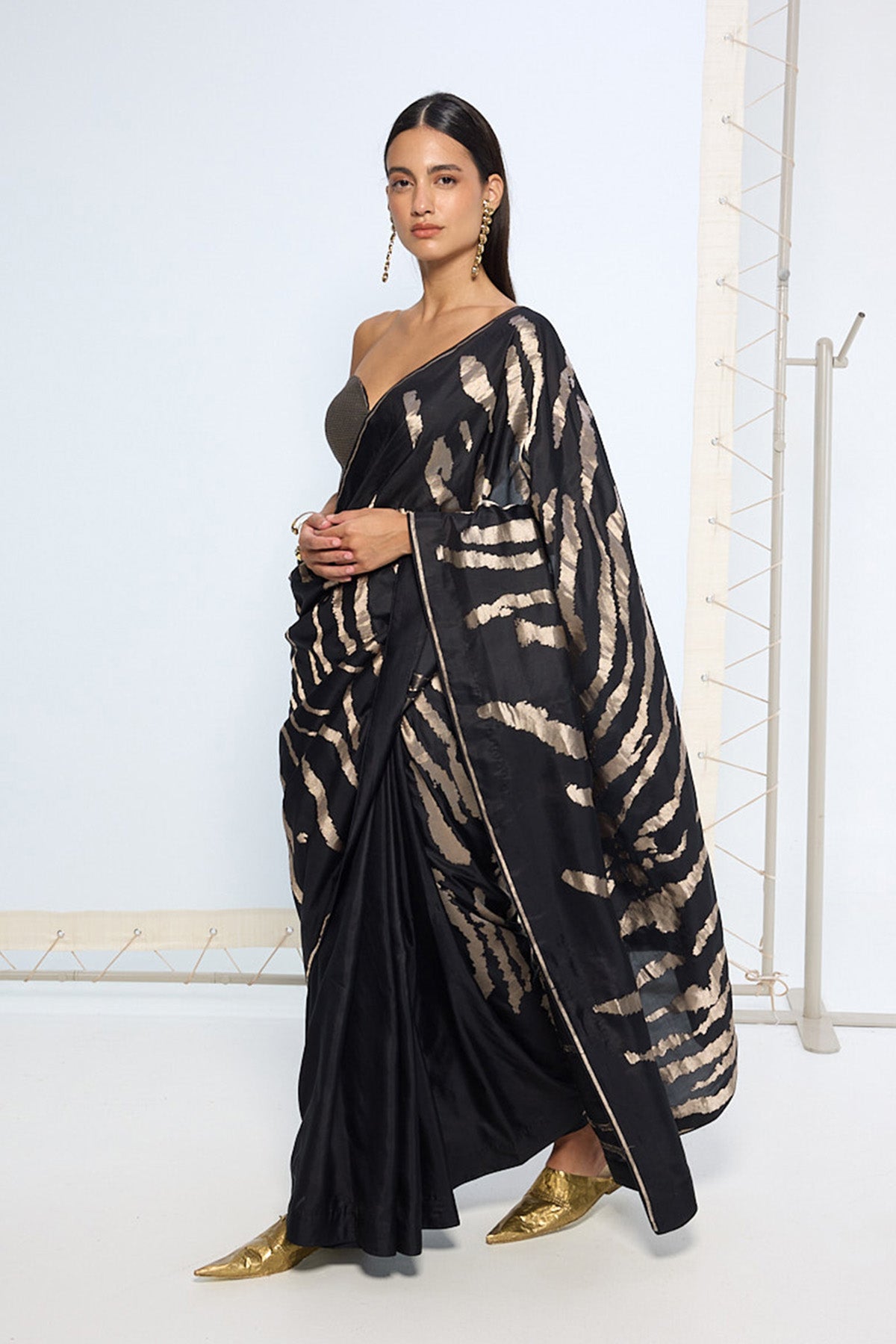 Handwoven Noir and Silver Silk Saree