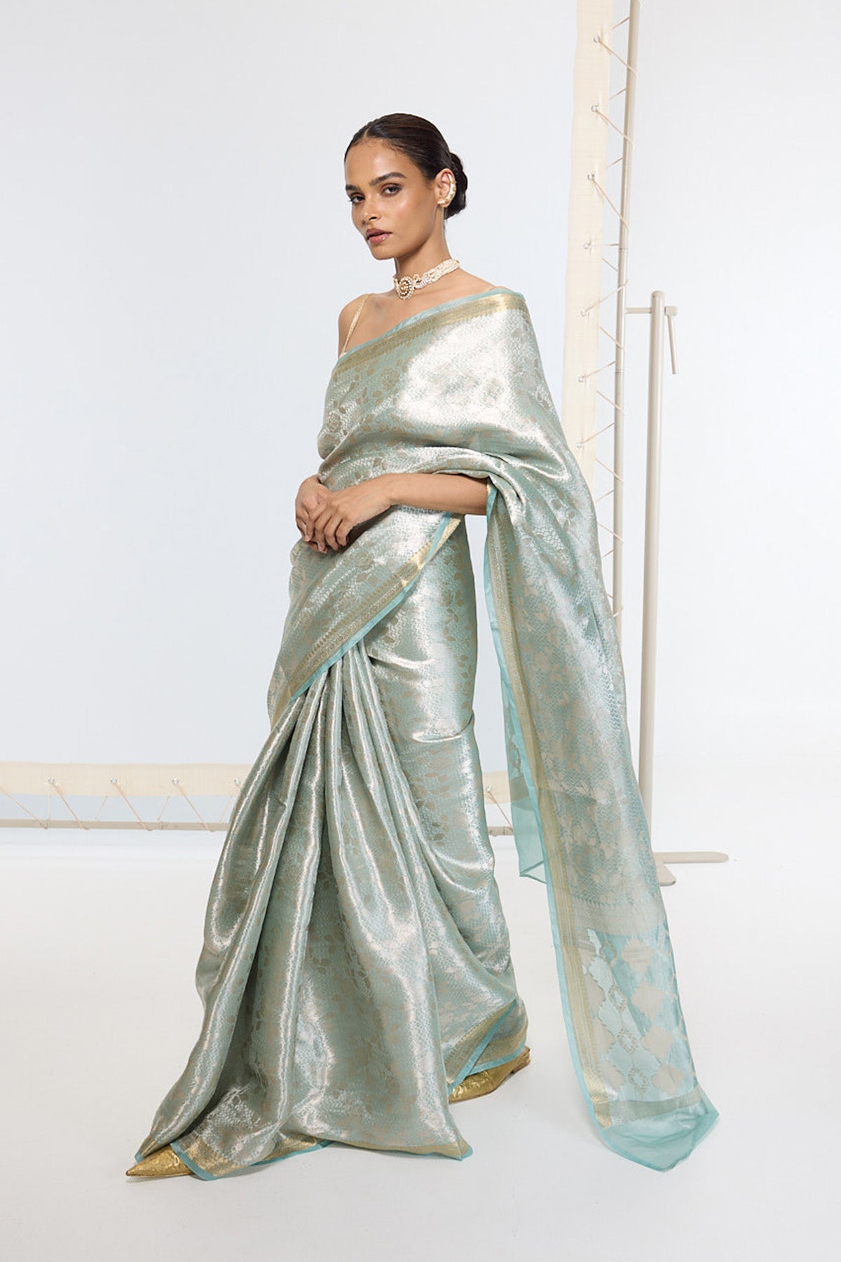Handwoven Sea Green Tissue Saree