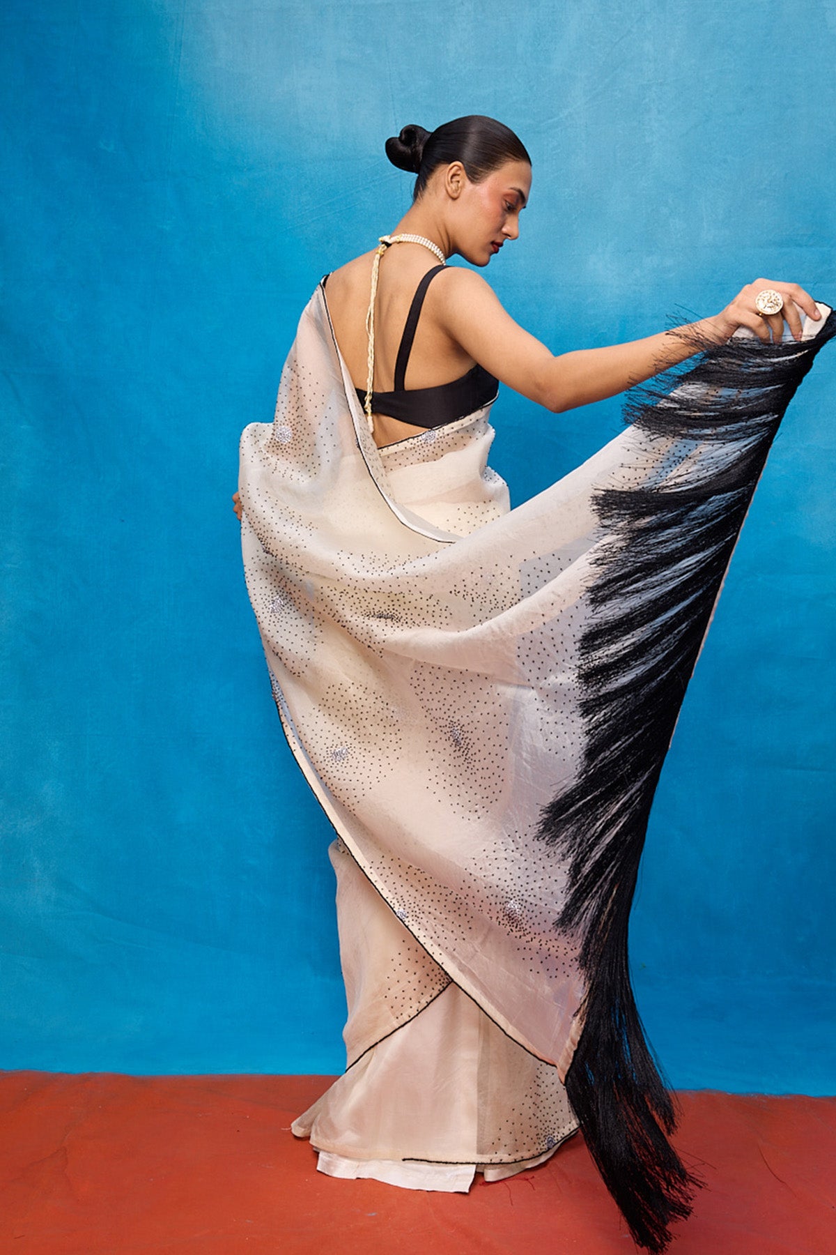 Handwoven Off-white Kora Banarasi Saree