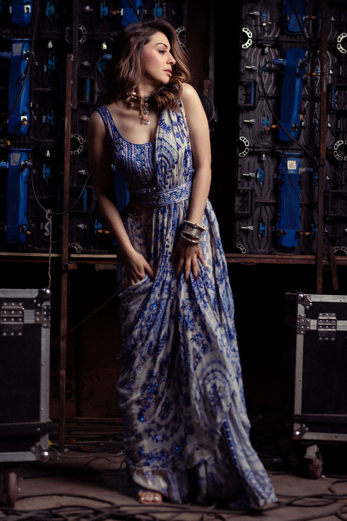 Hansika Motwani in Blue Thikri Print & Highlighted Saree Set