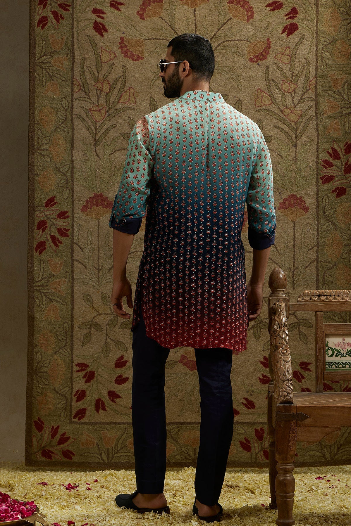 BLUE RED OMBRE BUTTI PRINT ROLLED UP SLEEVES