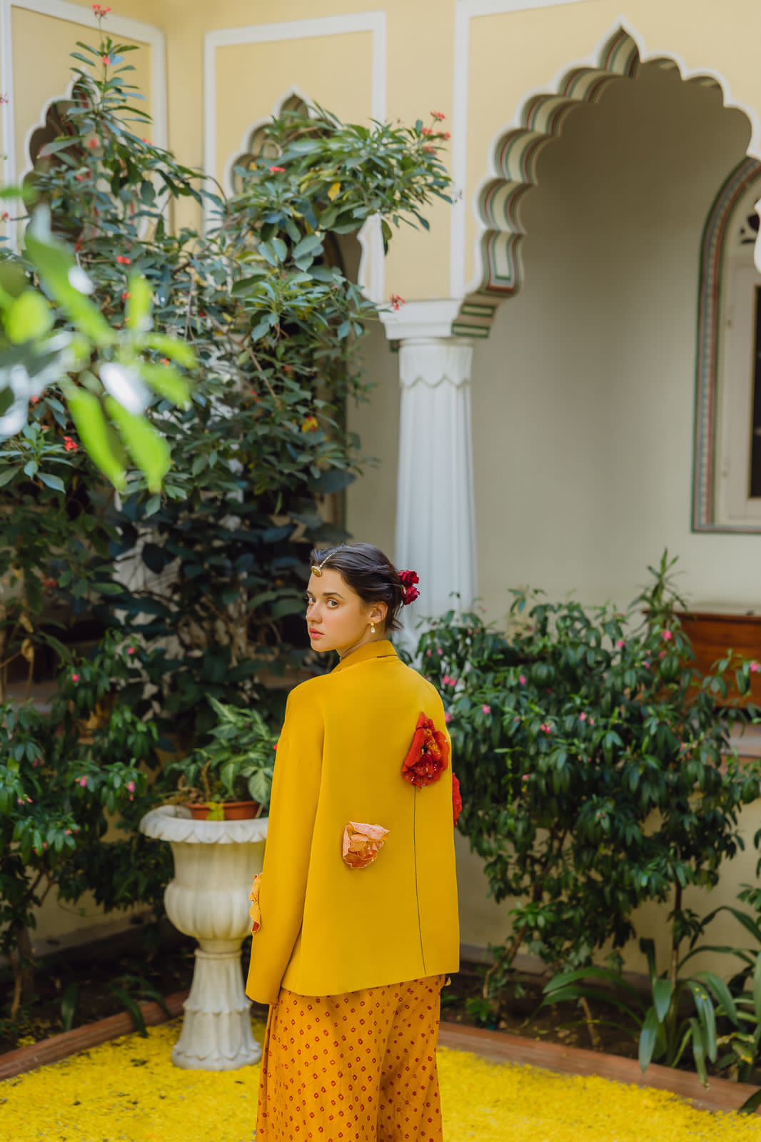 MARIGOLD AND POPPIES BANDHINI SET